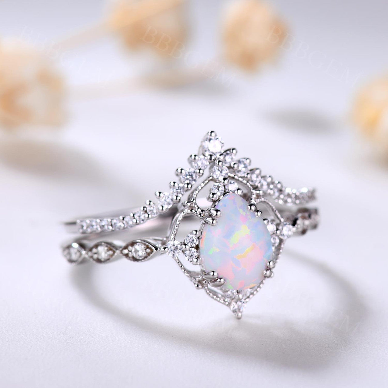 Vintage White Opal Engagement Ring Set - 14K Rose Gold Wedding Band for Women, Bridal Anniversary Jewelry Gift (Perfect for Proposals, Weddings & Romantic Occasions)