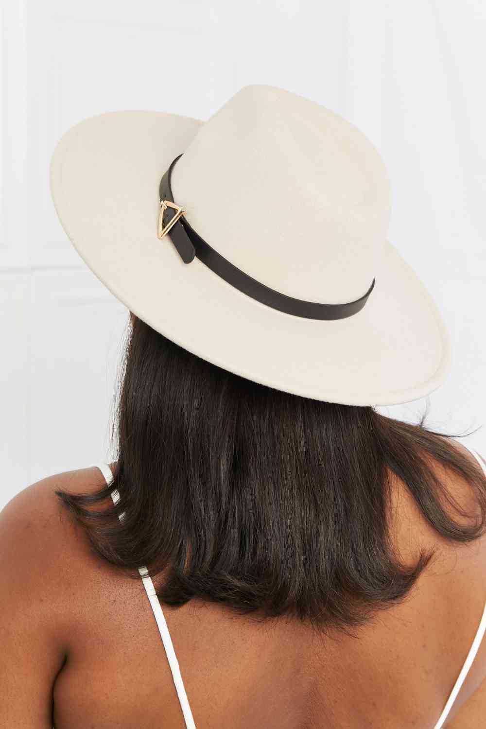 Stylish Fame Ride Along Fedora Hat for Men & Women - Classic Vintage Fashion Accessory for Outdoor Events, Parties, and Cosplay