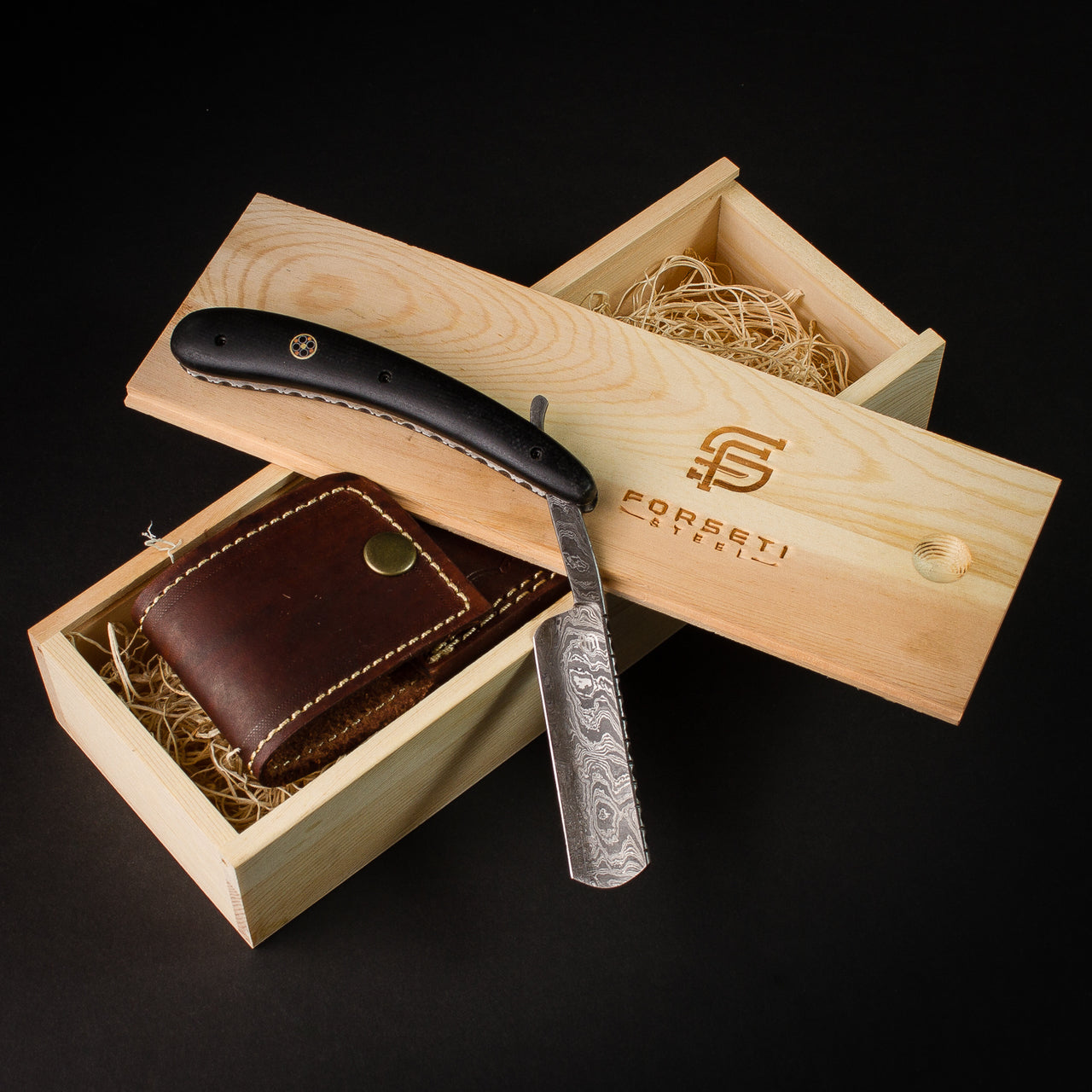 Premium Handmade Damascus Steel Straight Razor - Black Micarta Handle - Professional Barber Shaving Tool - Perfect for Wet Shaving & Beard Grooming at Home or Salon