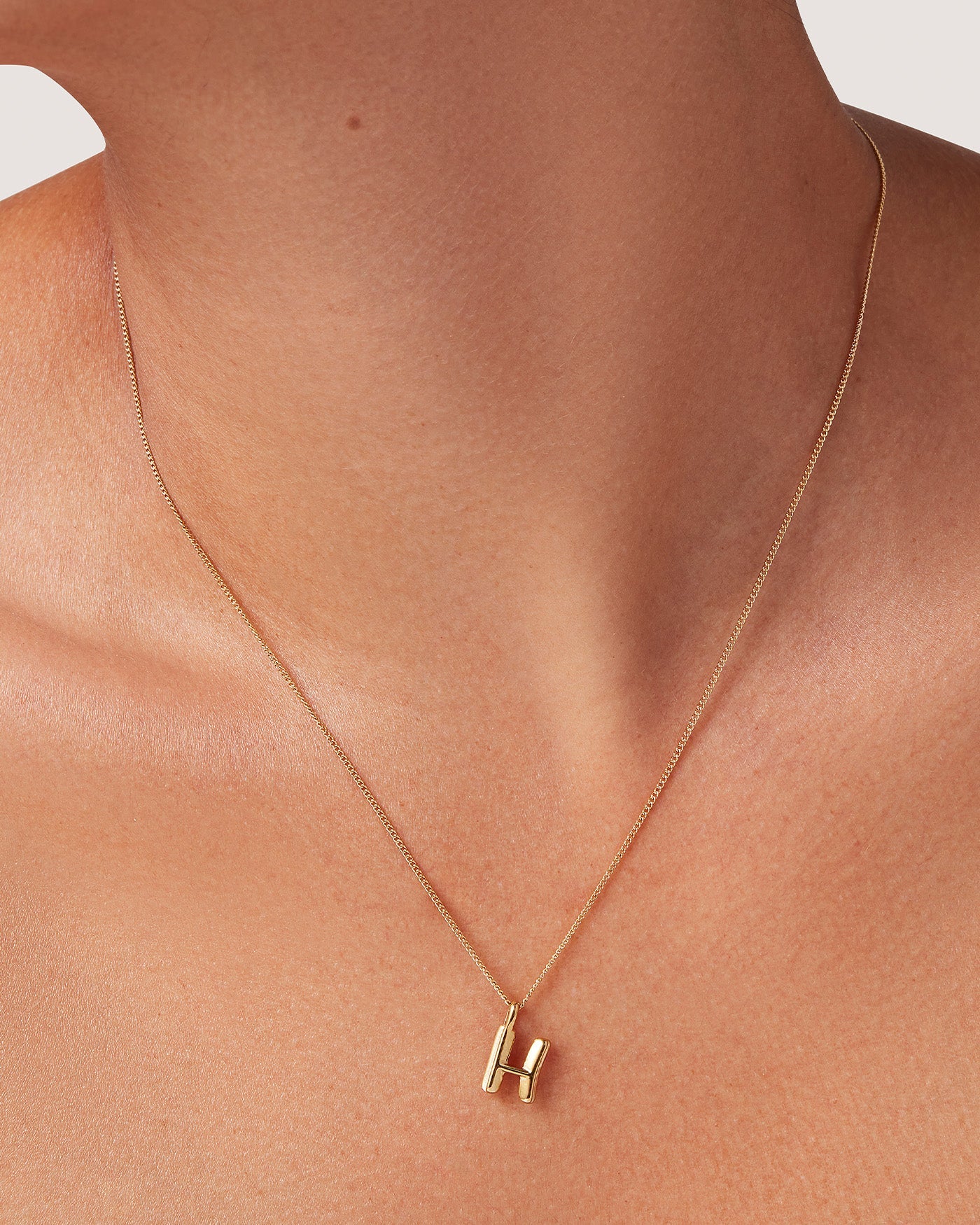 Personalized Monogram Necklace for Women - Custom Initial Pendant Jewelry Gift for Her - Perfect for Birthdays, Anniversaries & Valentine's Day