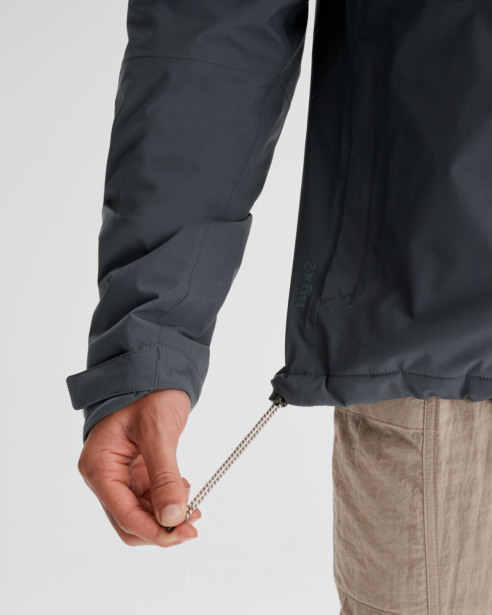 Men's Trailhead 2L Insulated Waterproof Rain Jacket for Hiking & Outdoor Adventures - Night Black