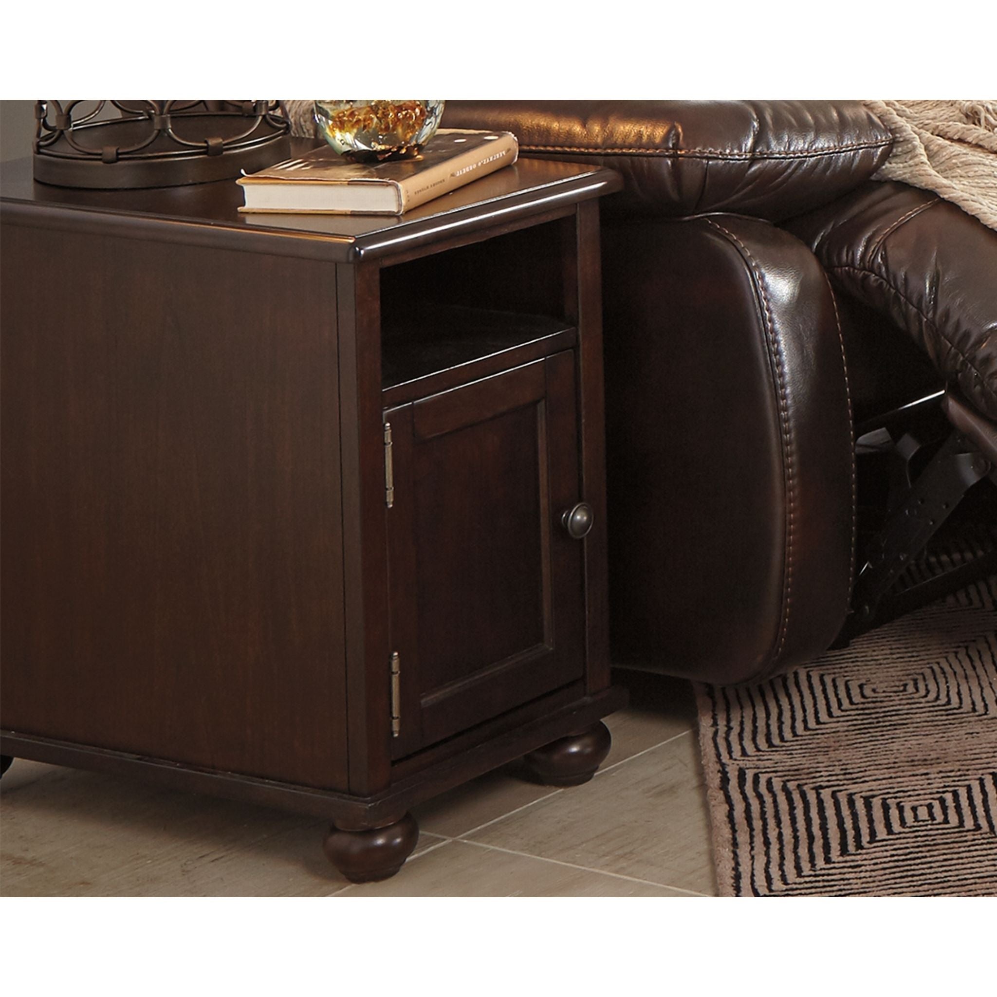 Barilanni Chairside End Table - Small Side Table for Living Room, Bedroom, Office - Modern Accent Table with Storage Shelf - Perfect for Holding Lamps, Books, Drinks & Decor