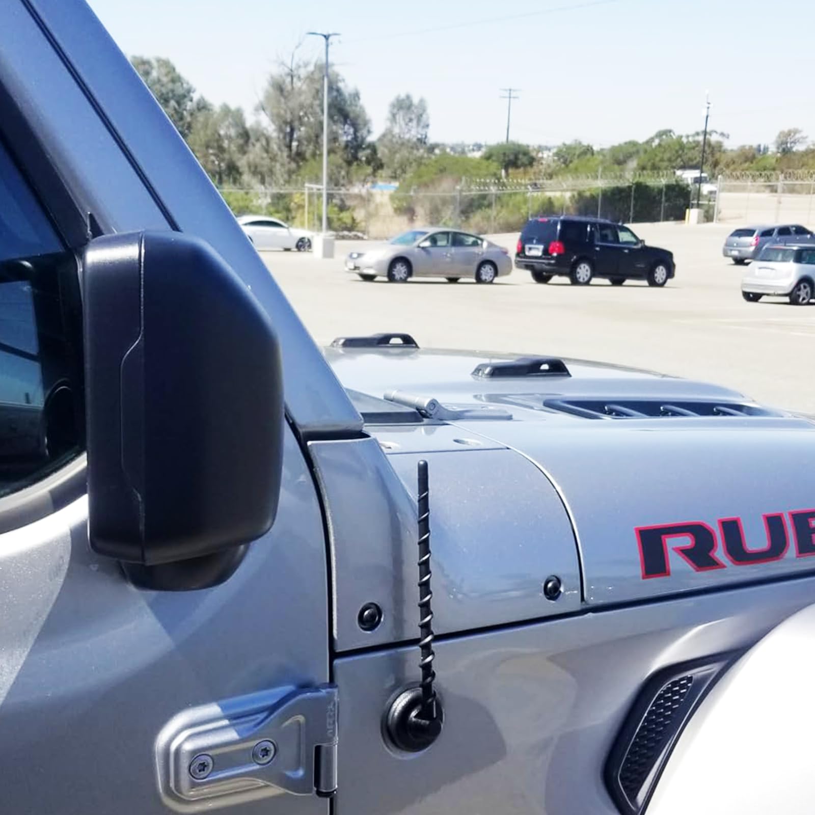 9-Inch Short Antenna Replacement for 2007-2025 Jeep Wrangler JK JL JKU JLU & Gladiator JT - Compatible with Sahara, Rubicon, Willys, 4XE Sport Models - Enhanced Car Radio Reception for Off-Road Adventures & Daily Commuting