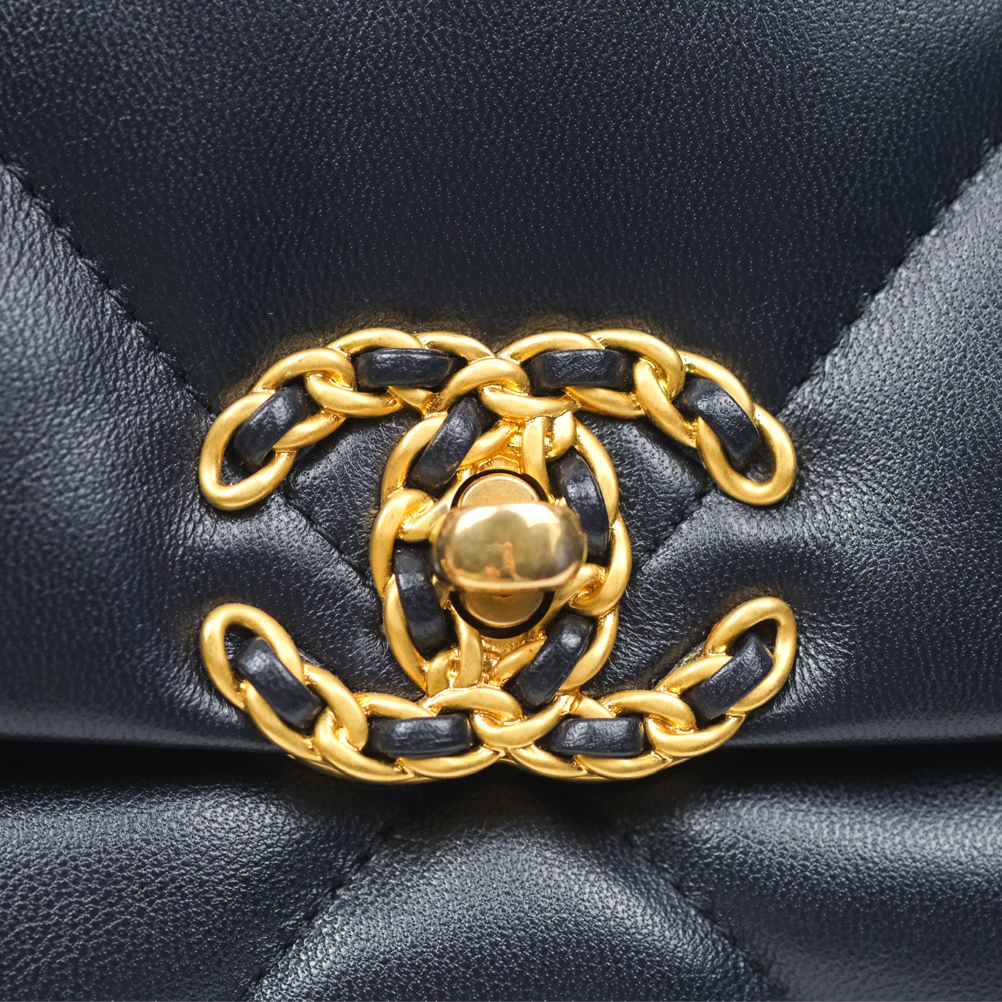 Chanel 19 Small Navy Blue Leather Flap Bag with Mixed Hardware - Luxury Crossbody Purse for Women, Perfect for Date Night & Evening Events