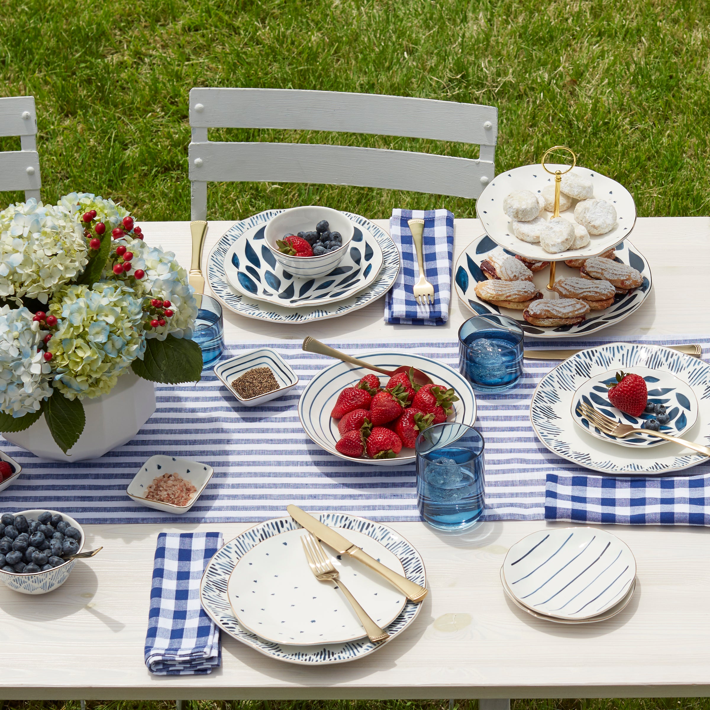 Blue Bay 12-Piece Dinnerware Set - Porcelain Plates, Bowls & Mugs - Elegant Dinnerware for Family Meals, Parties & Restaurant Use