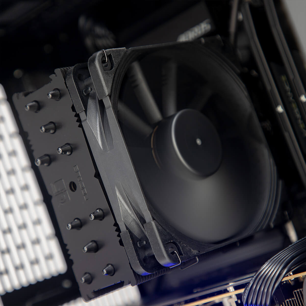 Chinkapin RTX 4080 SUPER Gaming PC with Ryzen 7 7800X3D - Ultimate 4K Gaming & VR Ready Desktop Computer for Esports, Streaming & Content Creation