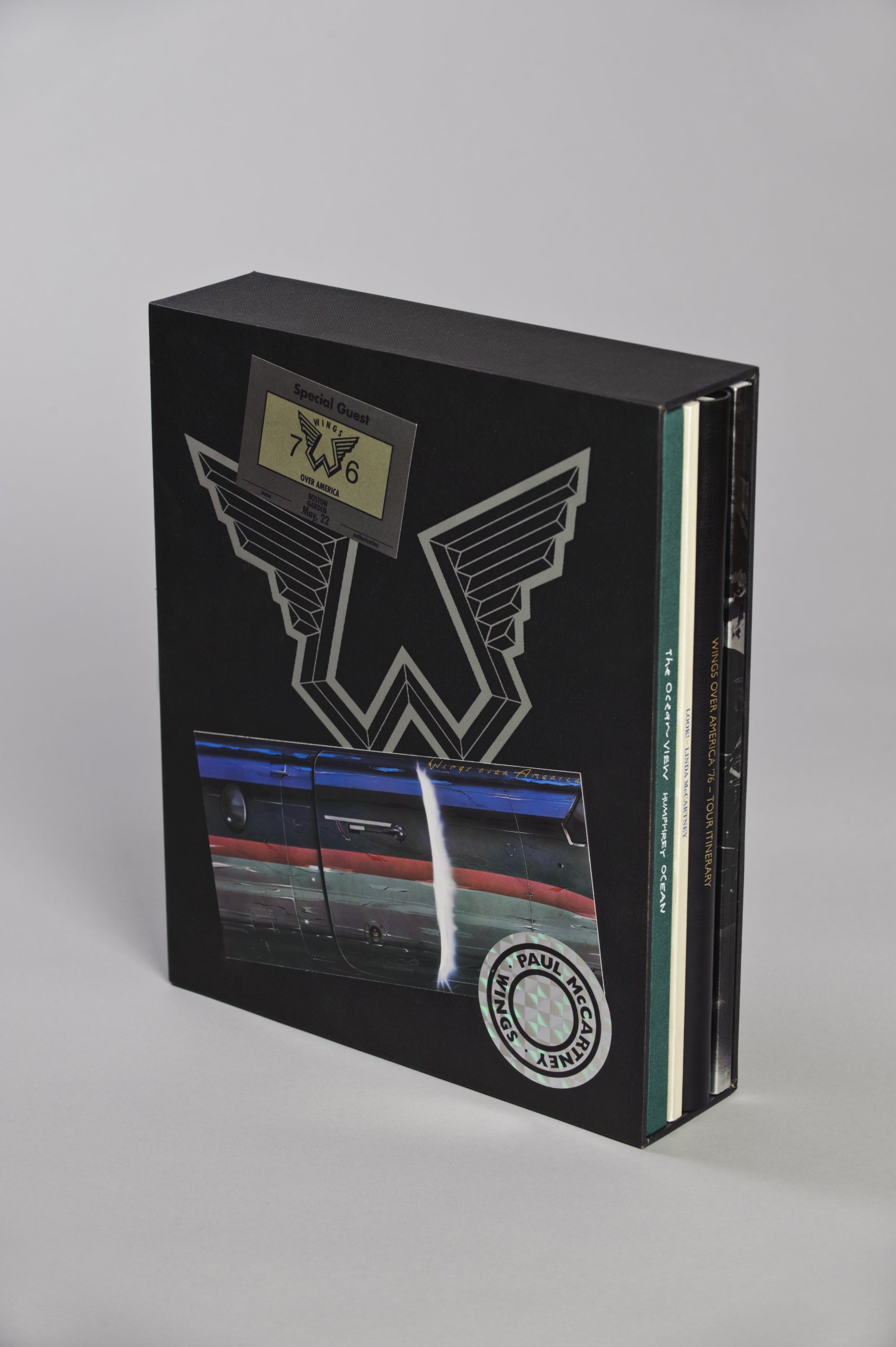 Wings Over America Deluxe - Premium Aviation Collectible Model Plane for Enthusiasts | Perfect for Home Display, Office Decor, and Gift Giving