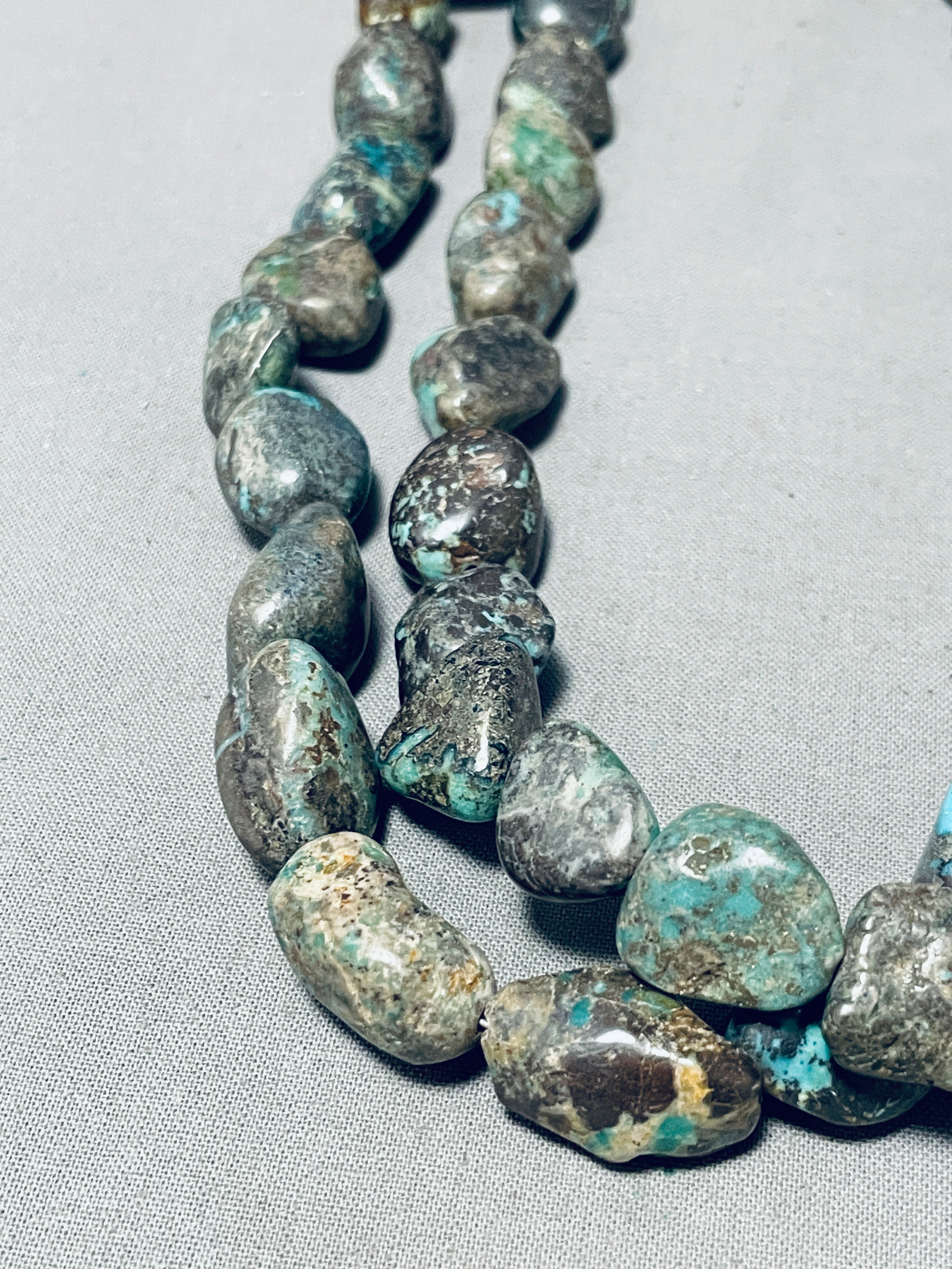 Vintage Santo Domingo Blue Green Turquoise Sterling Silver Necklace - 143 Grams | Handmade Native American Jewelry for Women | Perfect for Boho, Southwest & Casual Wear