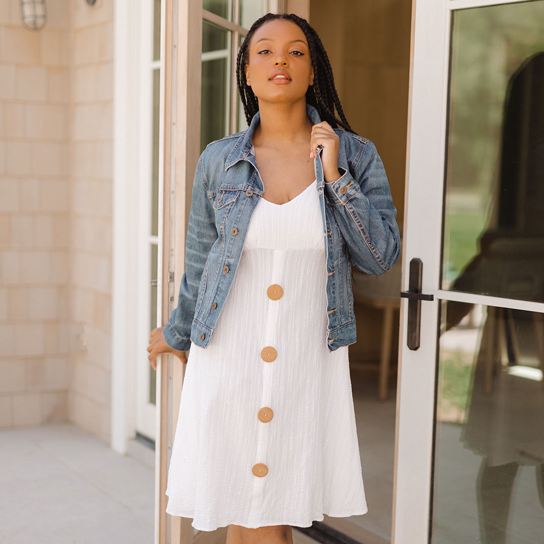 White Daisy Coverup - Floral Beach Dress for Women, Summer Vacation & Poolside Relaxation