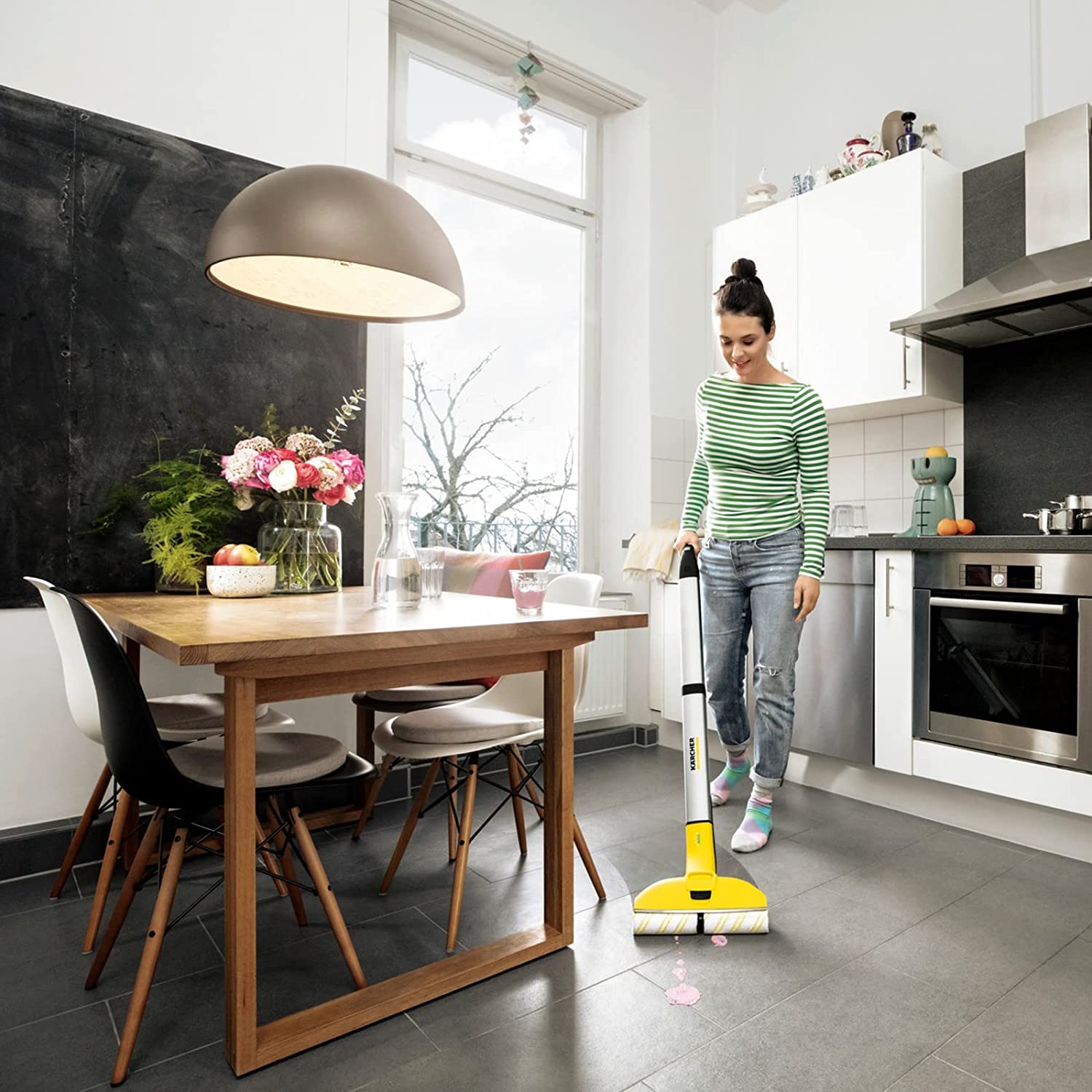 Kärcher FC 3 Cordless Hard Floor Cleaner - Powerful Wet/Dry Vacuum for Tile, Wood & Laminate Floors - Ideal for Home, Kitchen & Pet Areas Cleaning