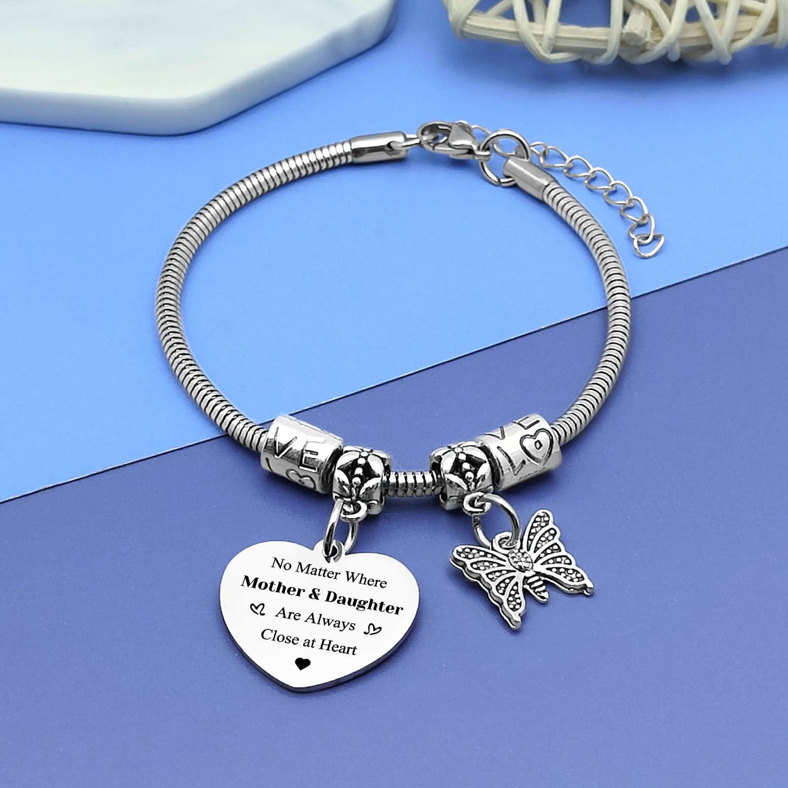 Beautiful Daughter Bracelet for Mom - Thoughtful Gift from Daughter, Daughter-in-Law & Stepdaughter | Birthday, Mother's Day & New Year Present for Women | Perfect for Special Occasions & Heartfelt Moments
