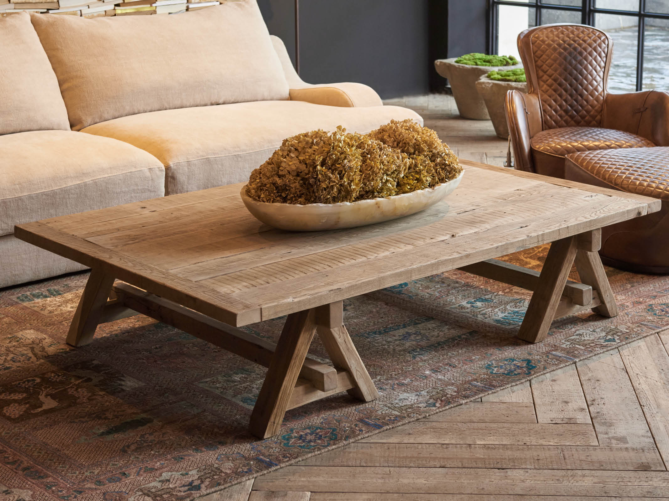 Modern Wooden Bridge Coffee Table - Mid-Century Style Living Room Center Table for Home Decor, Sofa & Lounge Furniture - Perfect for Small Spaces, Apartments & Cozy Living Rooms