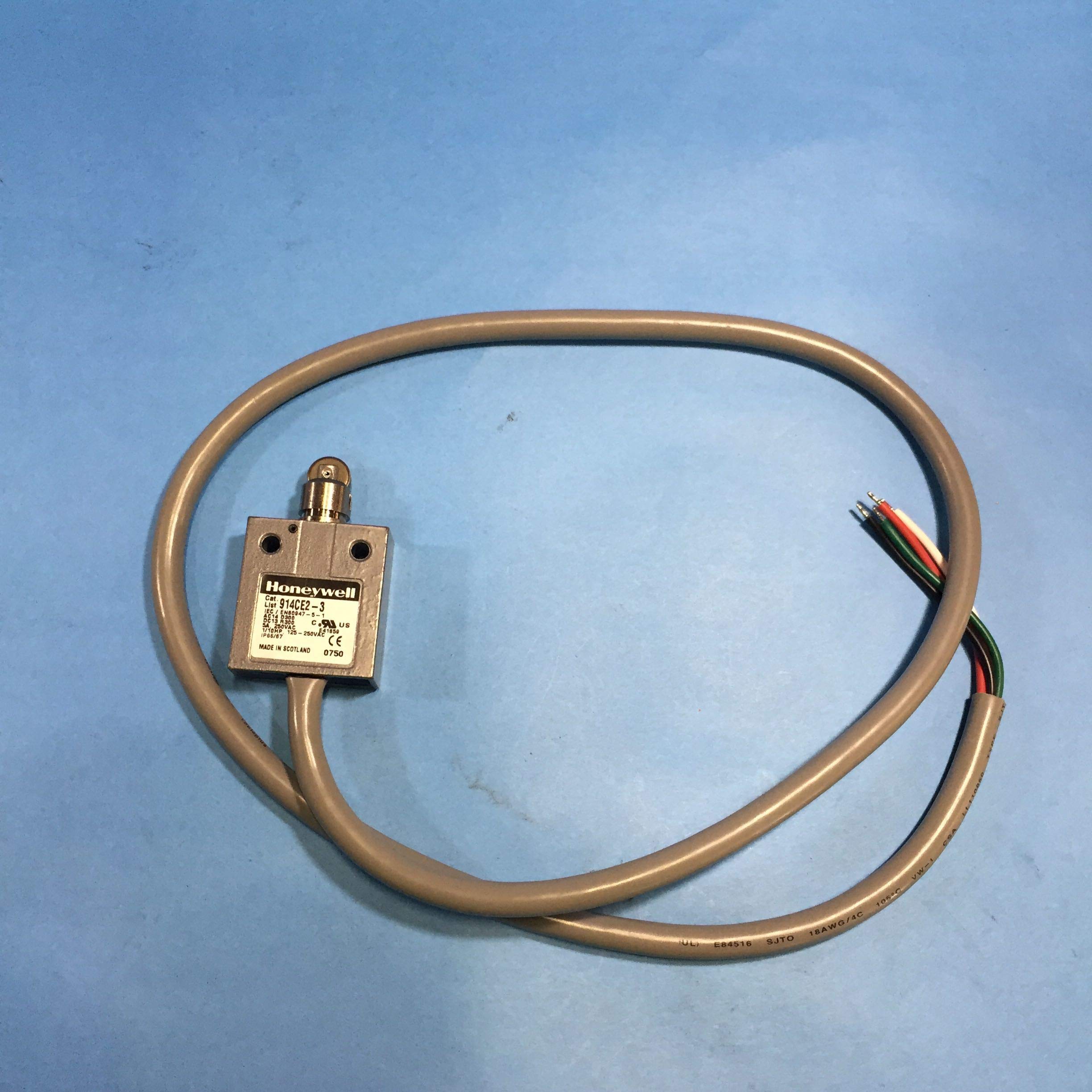 Honeywell 914CE2-3 Limit Switch - New Industrial Grade Safety Switch for Machinery & Automation Systems | Perfect for HVAC, Conveyors & Manufacturing Equipment