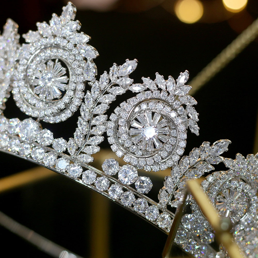Regal Rose Sparkling Diadem Crown - Elegant Rhinestone Crystal Headband for Women & Brides - Perfect for Weddings, Prom, Parties & Special Occasions