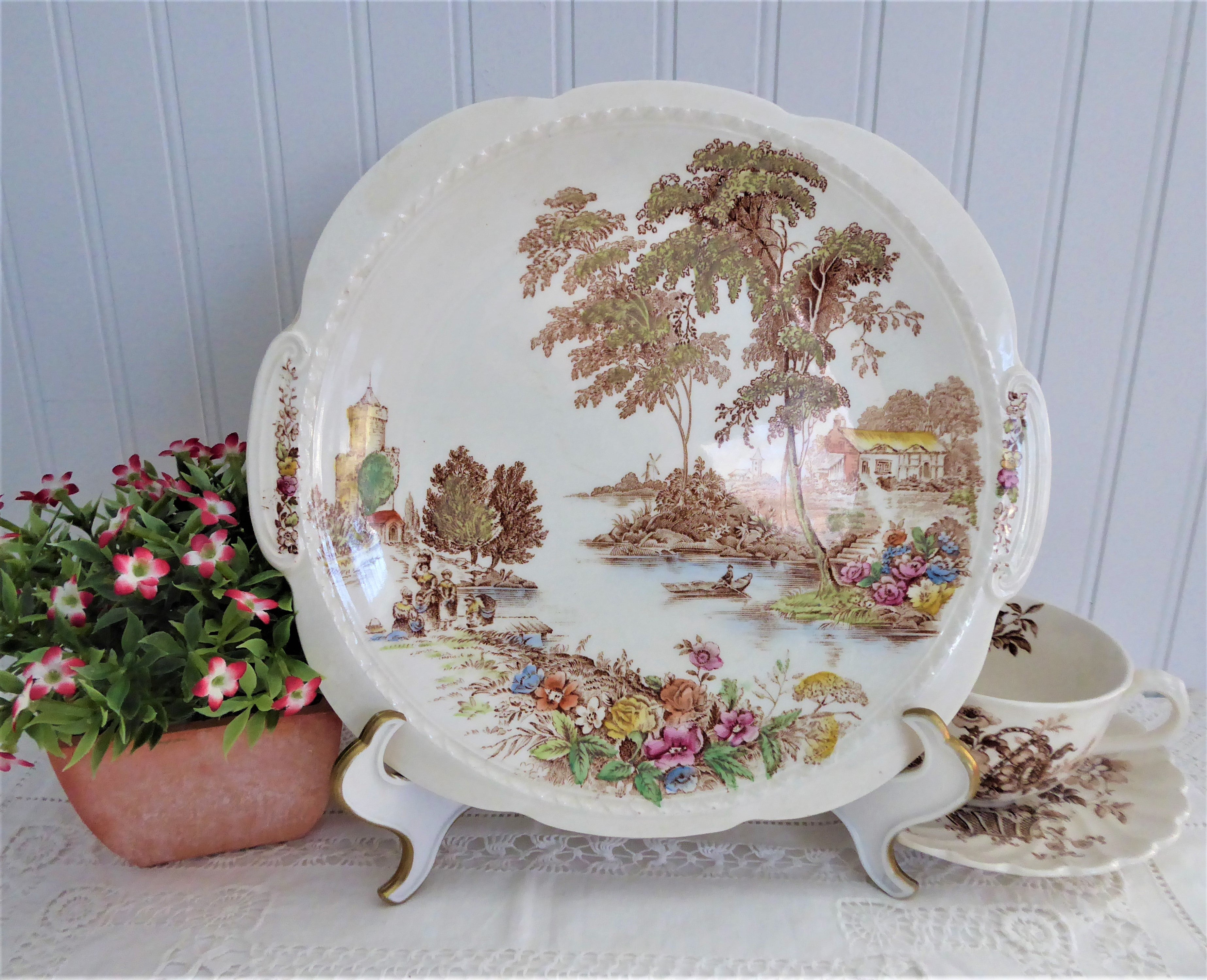 Vintage 1940s Swinnertons Polychrome Transferware Lugged Cake Plate - Elegant Ferry Cake Serving Platter for Afternoon Tea & Special Occasions