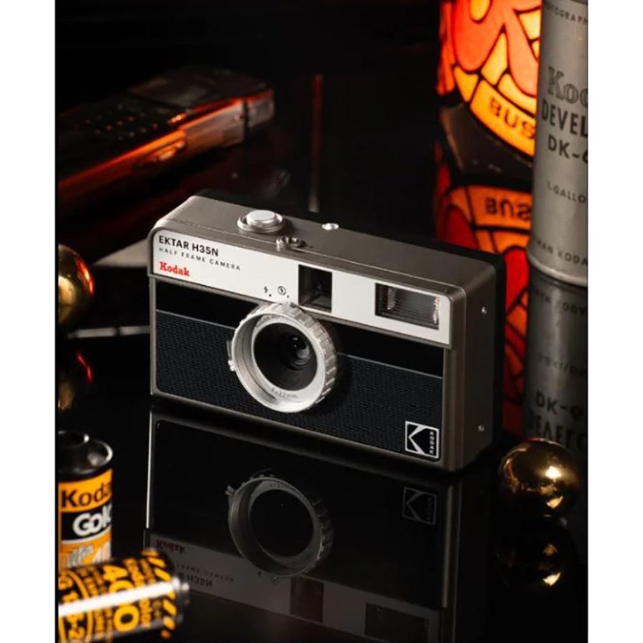 KODAK Ektar H35N Half Frame 35mm Film Camera - Compact & Lightweight Black Vintage Style Camera for Travel, Street Photography & Creative Shooting