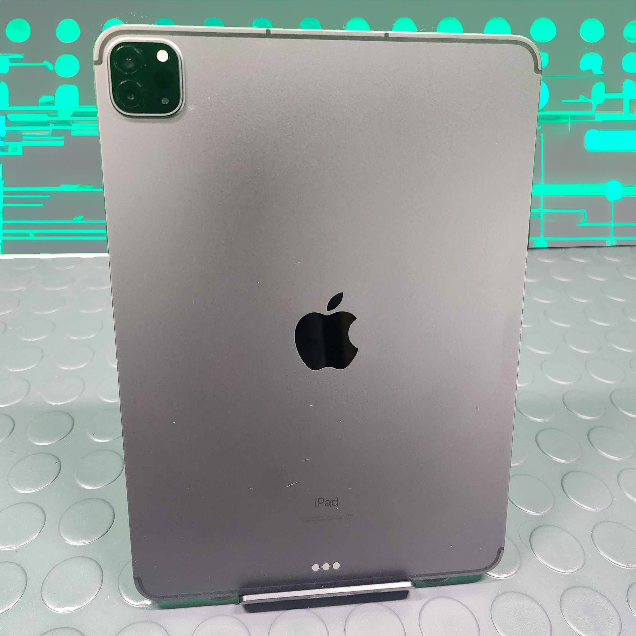 Refurbished Apple iPad Pro 3rd Gen A2301 11-inch 128GB Space Gray - CDMA Unlocked (Grade B) for Work, School & Entertainment