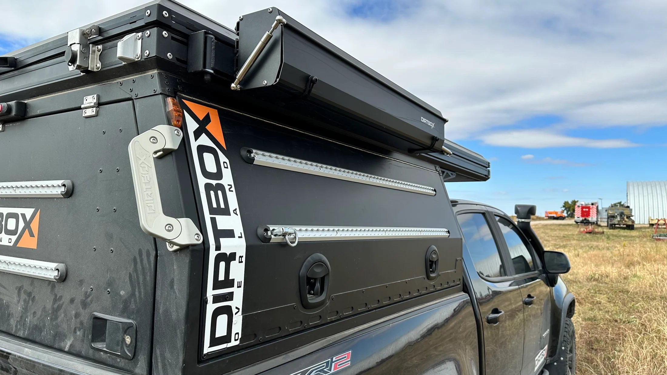 Dirtbox Overland Billet Grab Handle - Heavy Duty Aluminum Off-Road Vehicle Accessory for Jeep, Truck & SUV - Perfect for Off-Roading, Camping & Adventure Trips