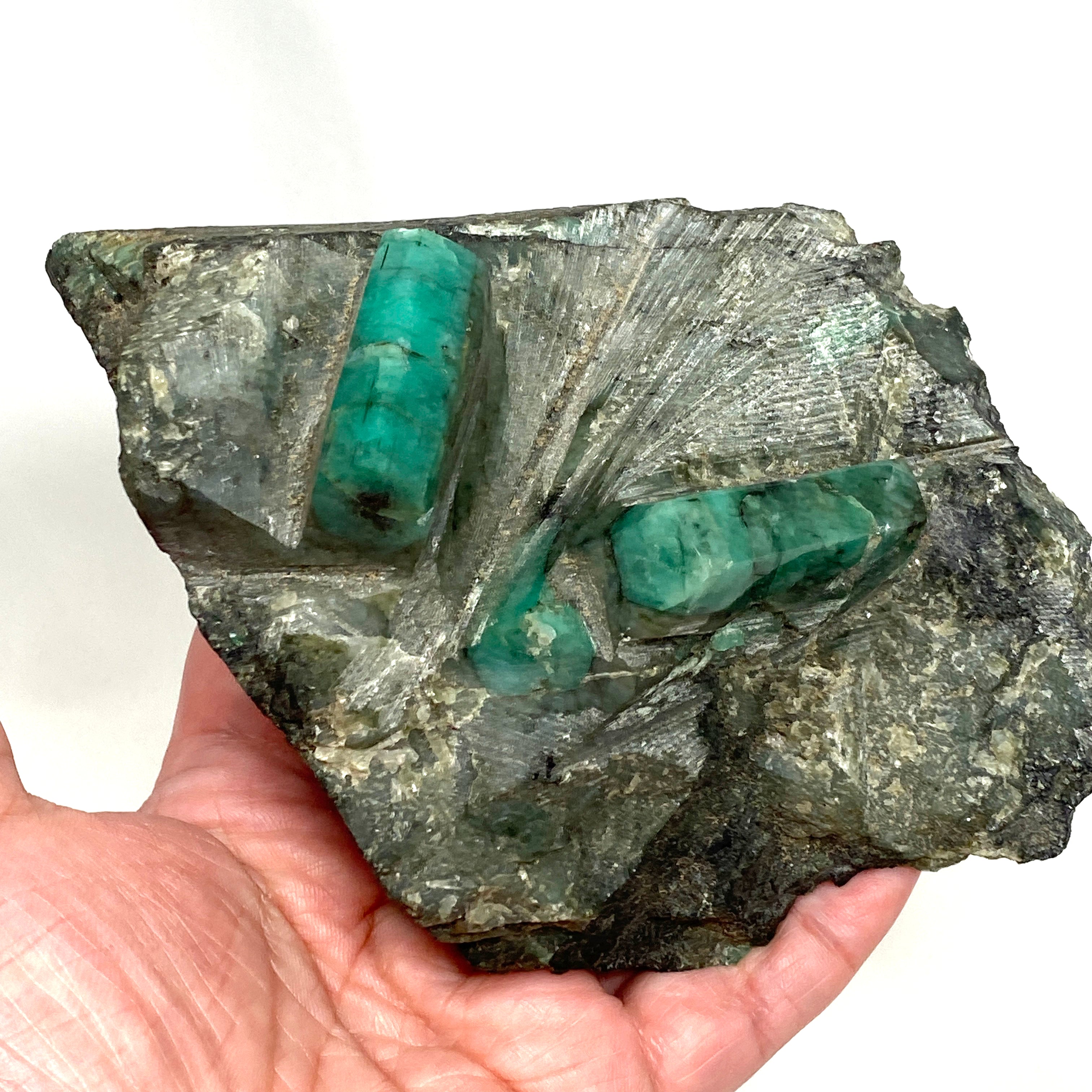Emerald Crystal EMC 03 - Natural Green Gemstone for Jewelry Making, Healing & Meditation | Perfect for Necklaces, Rings & Spiritual Practices
