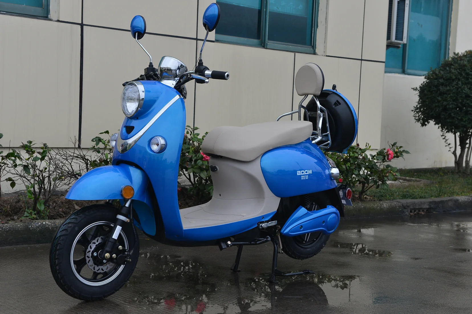 800W BD573Z High-Power Electric Scooter - 48V Brushless Motor for Adults - Perfect for Commuting & Urban Travel