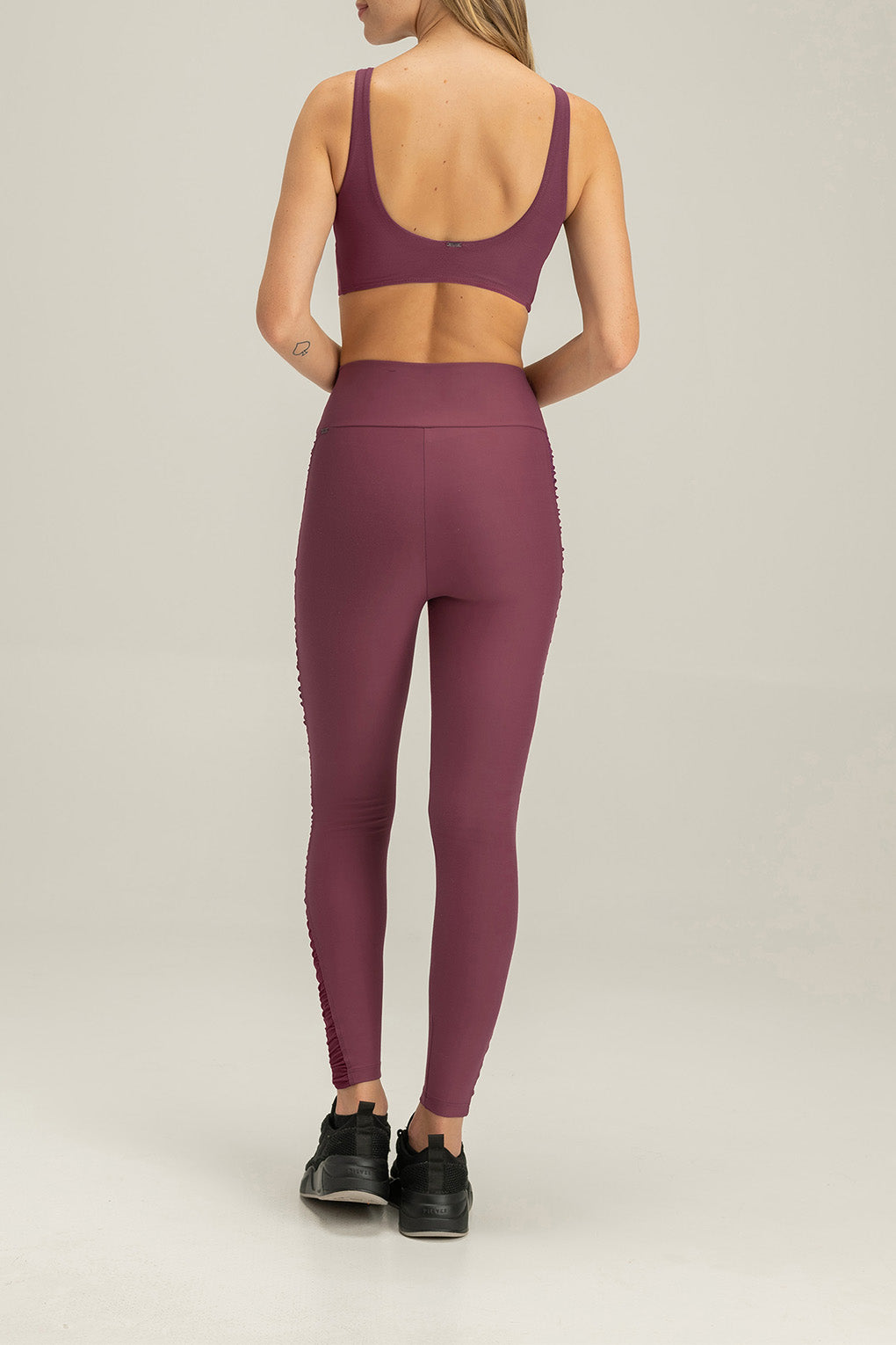 High Support Fuse Wrap Sports Bra for Women - Seamless Workout Top for Running, Yoga & Gym - Moisture Wicking & Breathable Activewear