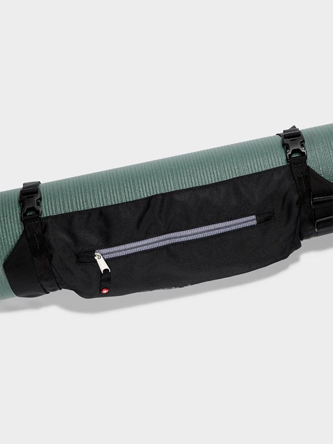 Manduka Go Play 3.0 Yoga Mat Sling - Premium Yoga Mat Carrier for Travel & Studio - Lightweight & Durable Yoga Accessory for On-the-Go Yogis - Perfect for Gym, Yoga Class & Outdoor Workouts