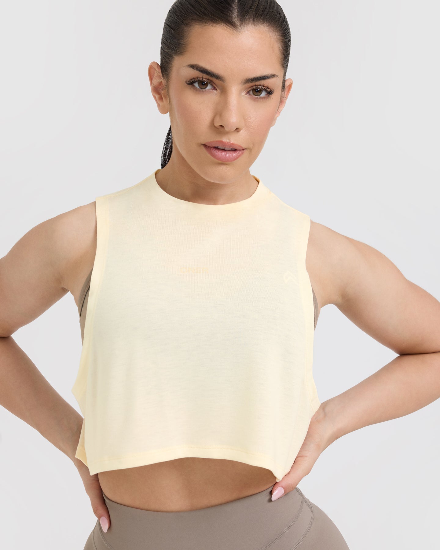 Go To Muscle Crop Tank for Women - Off White | Workout, Yoga & Gym Essential | Comfortable & Stylish Activewear Top