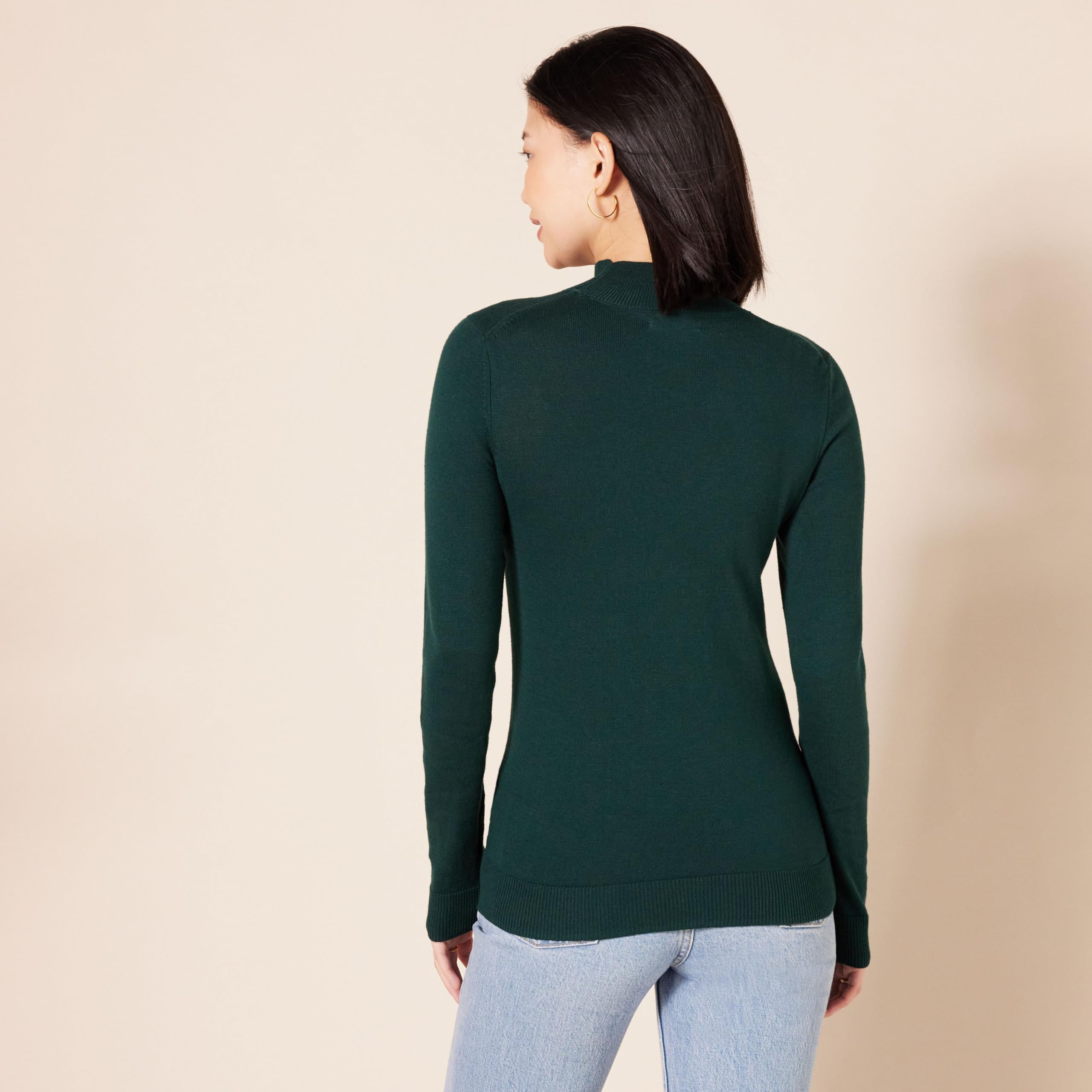 Amazon Essentials Women's Lightweight Mockneck Sweater - Plus Size & Regular Fit - Soft Stretch Pullover for Casual Wear, Office & Fall Layering