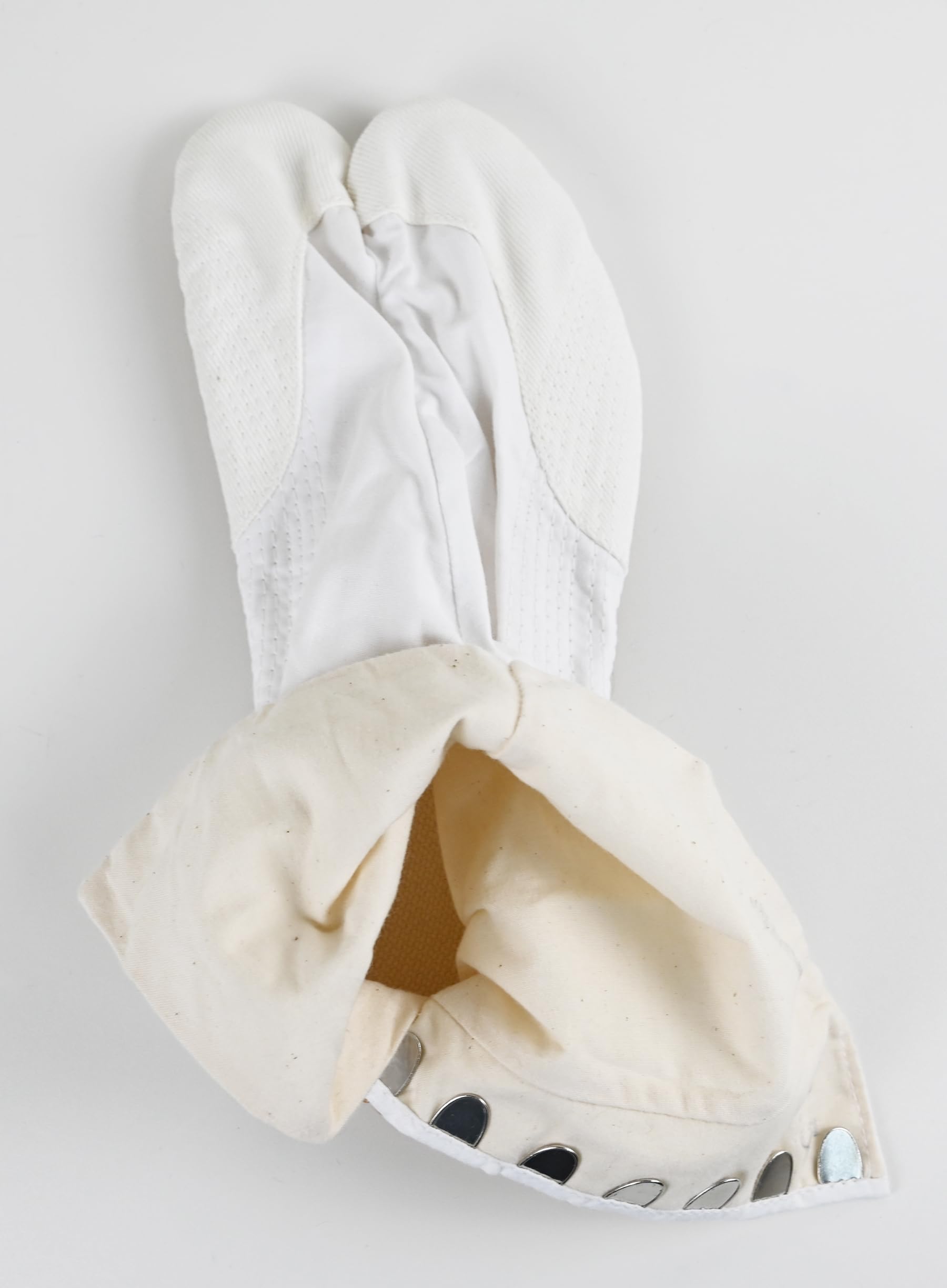 Unisex White Work Tabi Shoes with 7 Clasps - No. 8003 | Comfortable & Durable for Martial Arts, Cosplay & Traditional Japanese Wear