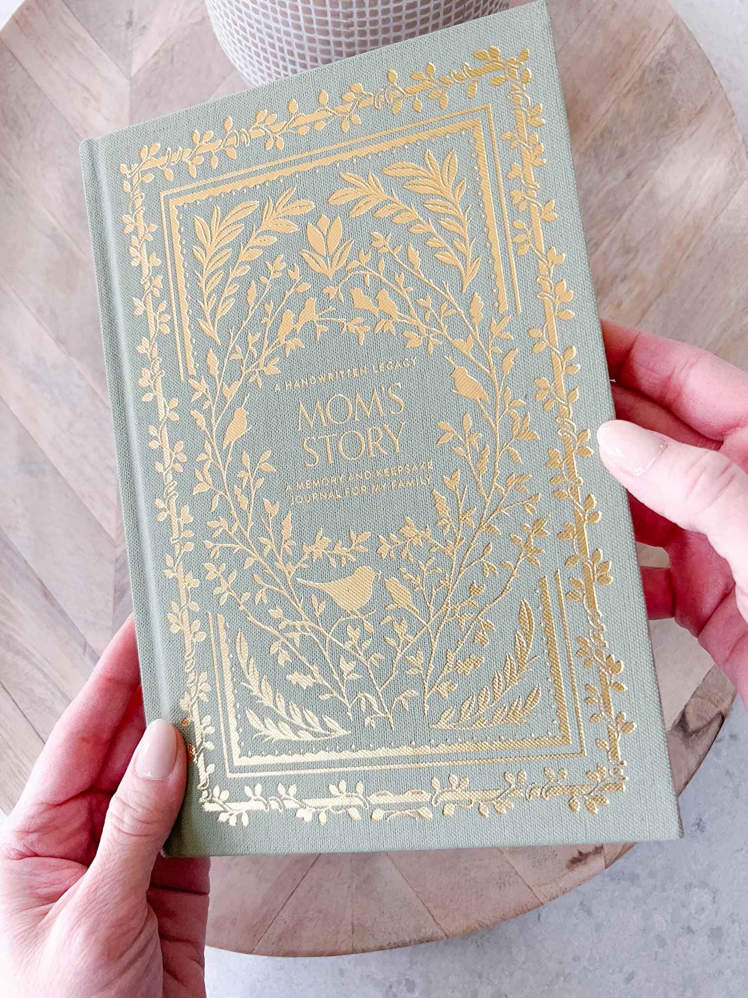 Mom's Story Keepsake Memory Book - Cherish Family Memories & Milestones | Perfect for Mother's Day, Birthdays & Special Occasions