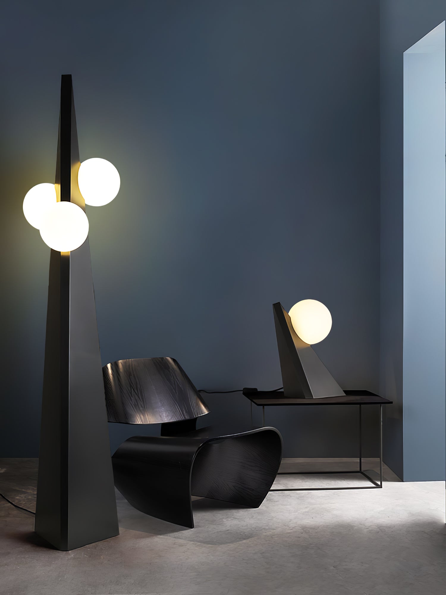 Elegant Noir Roy Table Lamp - Modern Bedside & Living Room Lighting for Home Decor