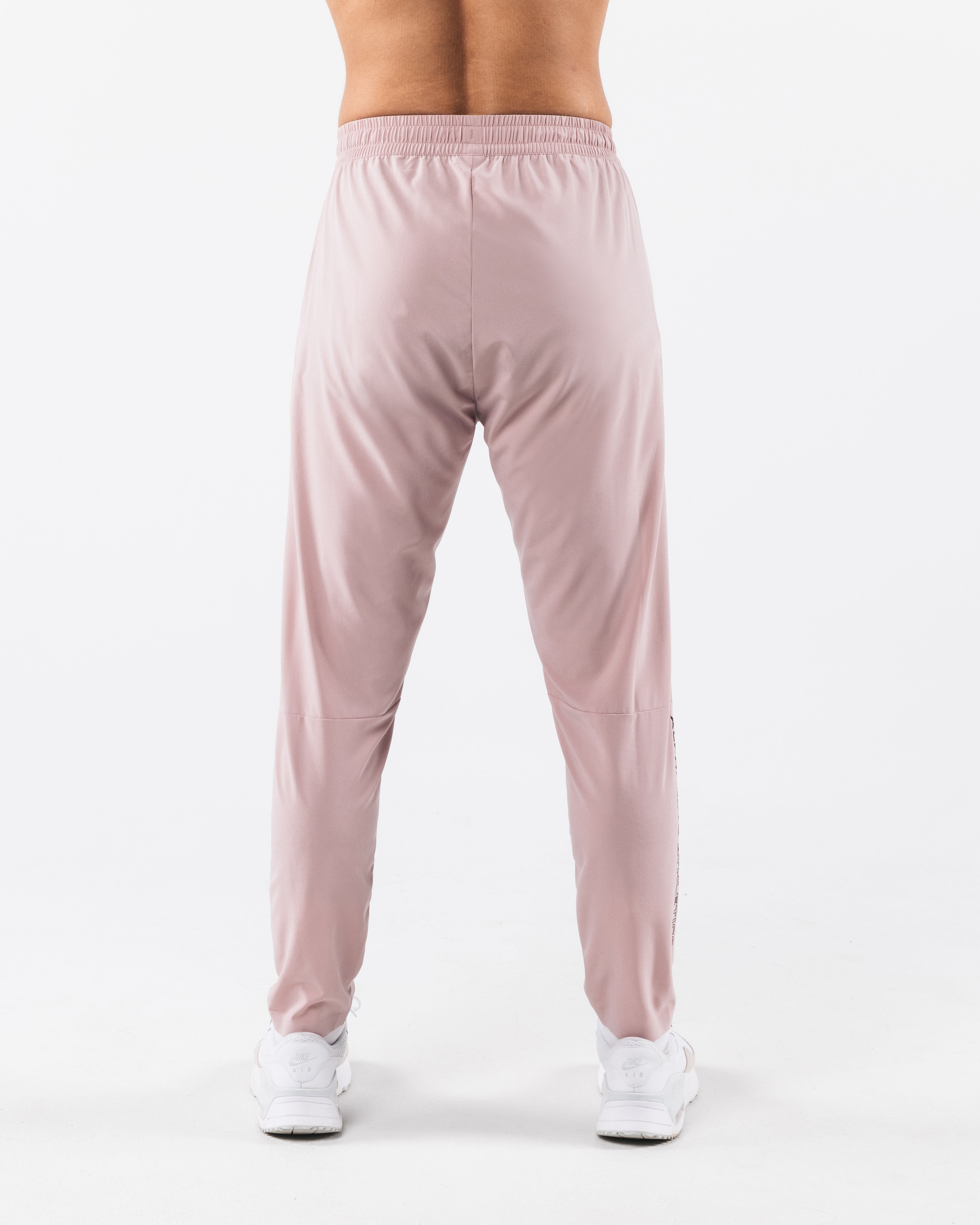 Swift Training Pant Porcelain - High-Performance Workout Leggings for Women | Gym, Yoga & Running