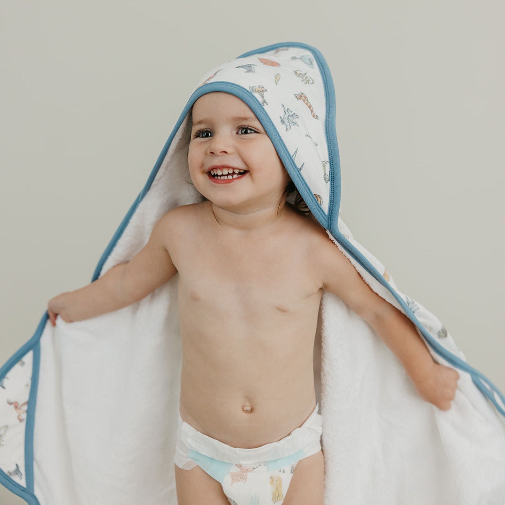 Premium Baby Knit Hooded Towel with Wizard Design - Soft & Absorbent Infant Bath Towel for Newborns & Toddlers - Perfect for Bath Time, Swimming Lessons & Magical Playtime