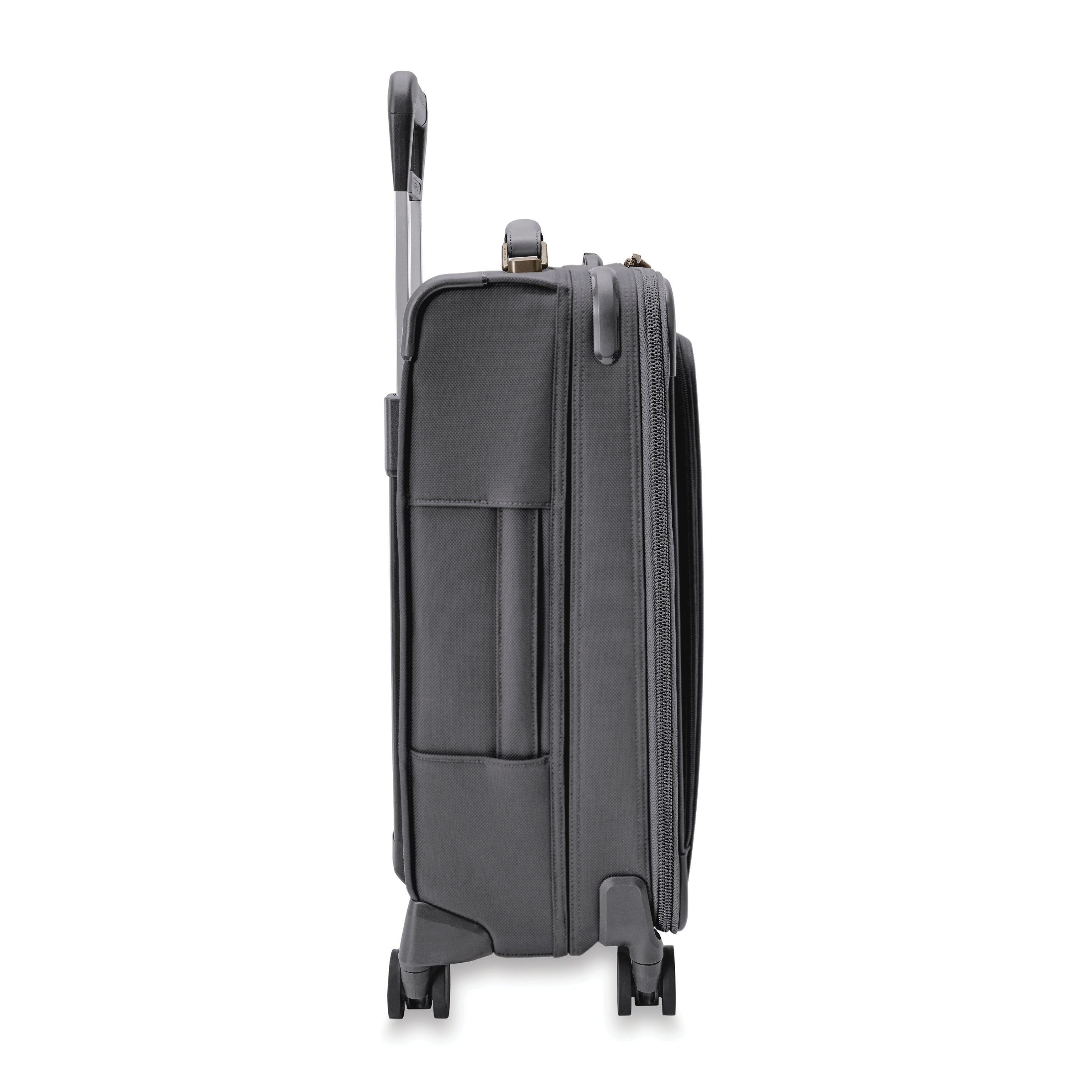 Briggs & Riley Baseline Essential Carry On Spinner Luggage - Lightweight Expandable Suitcase for Business Travel & Weekend Getaways | TSA Lock & Durable Polycarbonate Shell