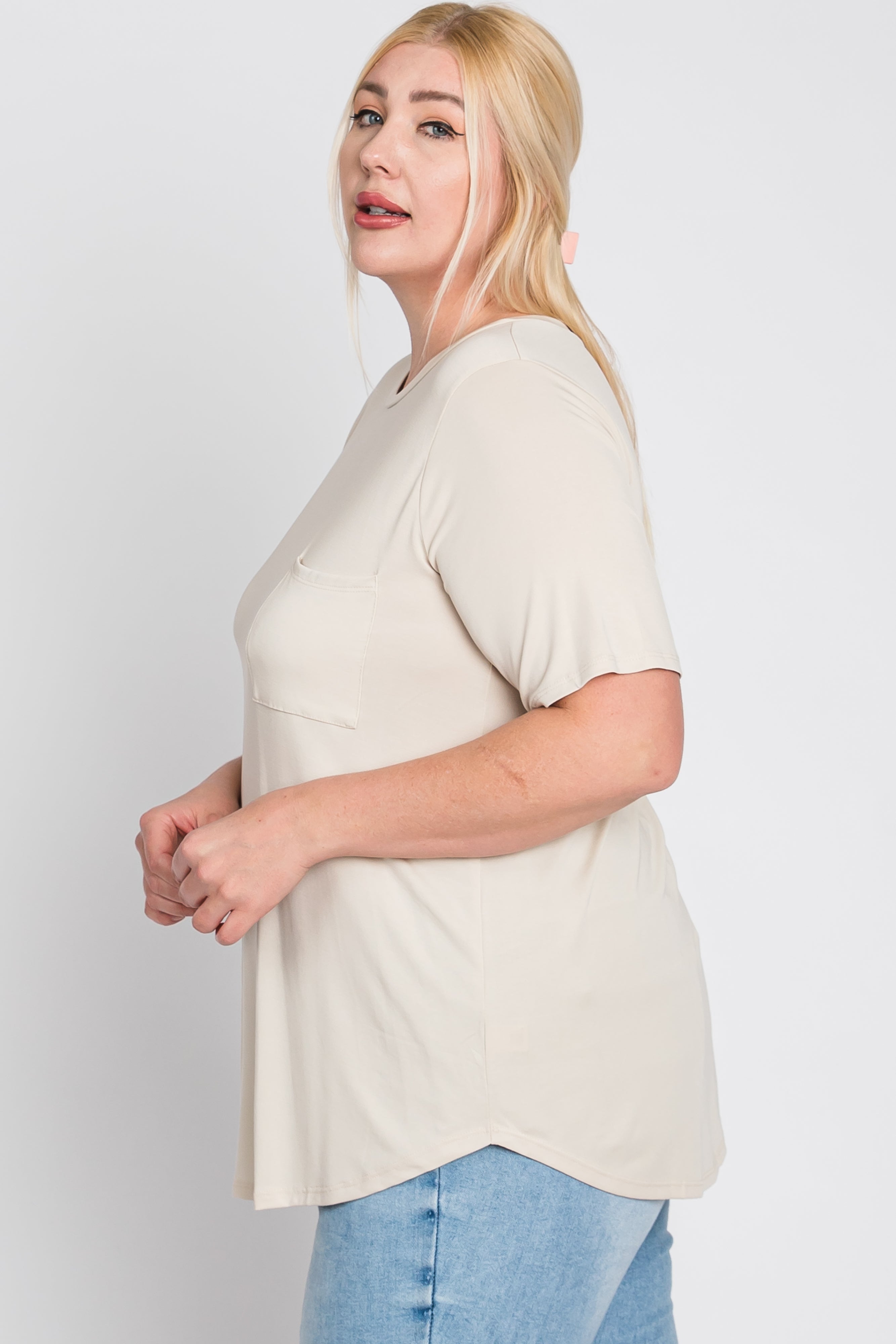Beige Crew Neck Short Sleeve T-Shirt for Women with Front Pocket - Casual Plus Size Summer Top for Outdoors, Travel & Everyday Wear