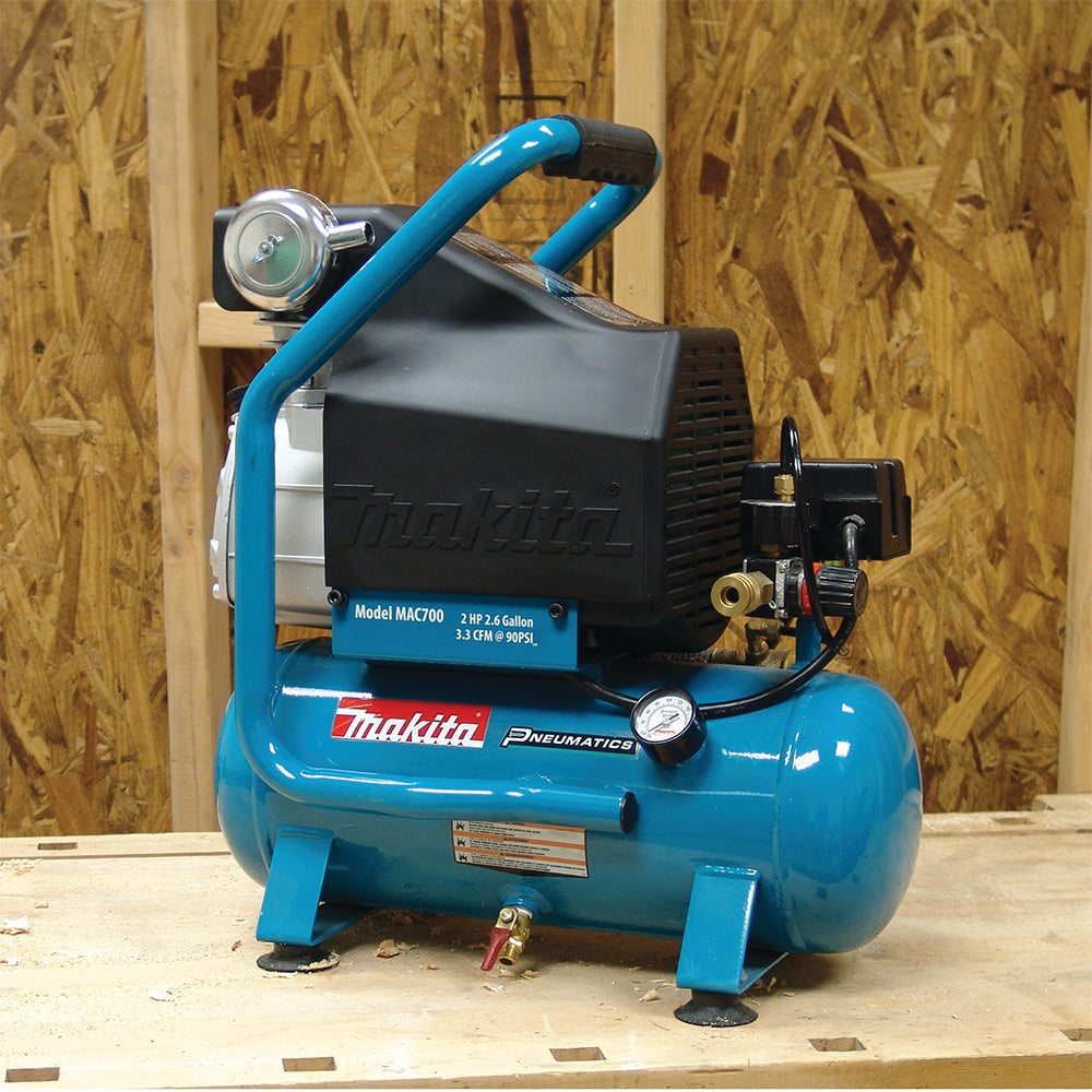 Makita MAC700 2.0 HP Big Bore Air Compressor - 2.6 Gallon Cast Iron Tank with Roll Cage | Ideal for Construction, Woodworking & Automotive Use