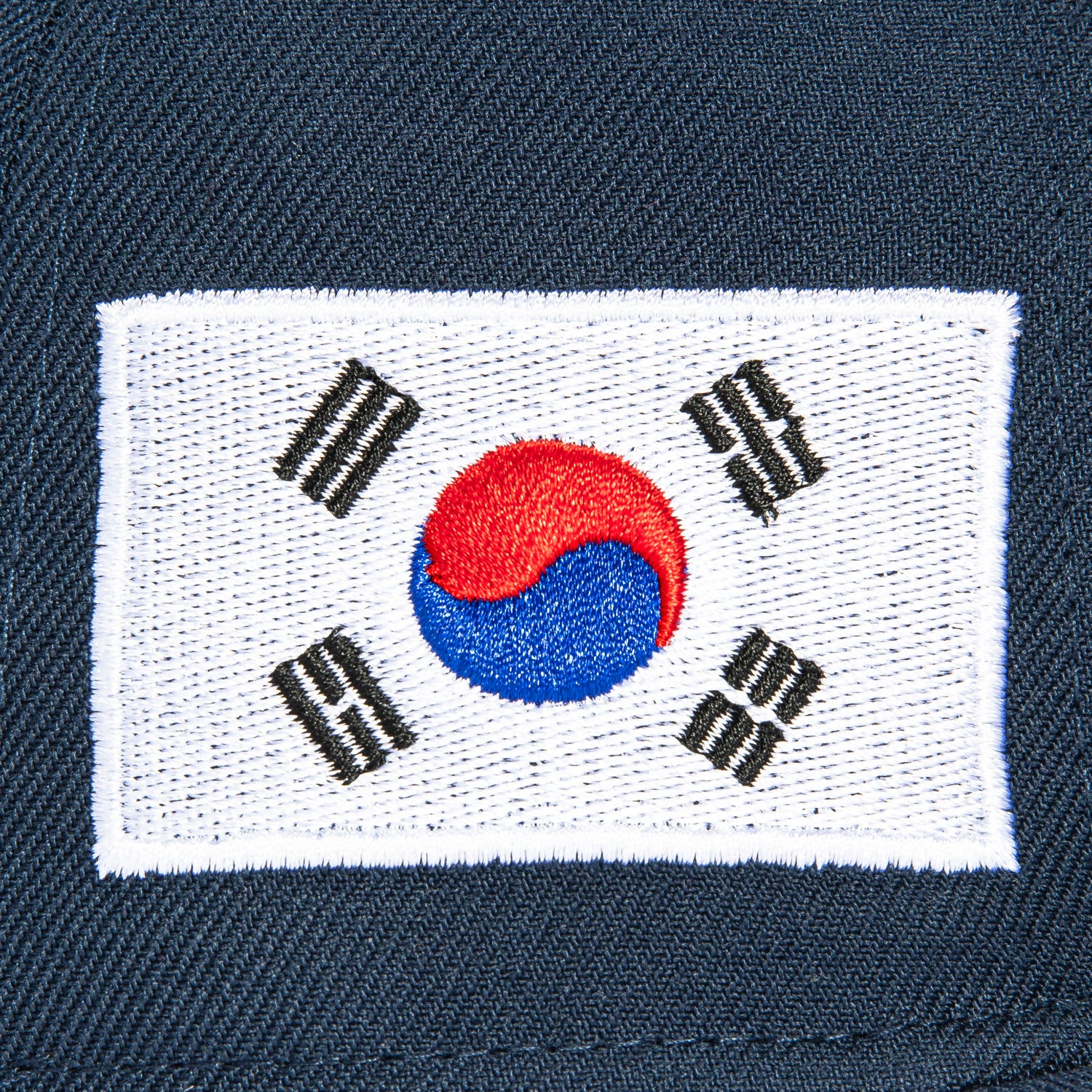 New Era 59Fifty Los Angeles Dodgers Korea Flag Patch Snapback Hat - Navy, White & Red Baseball Cap for Men & Women - Perfect for Baseball Games, Streetwear & Fashion Outfits