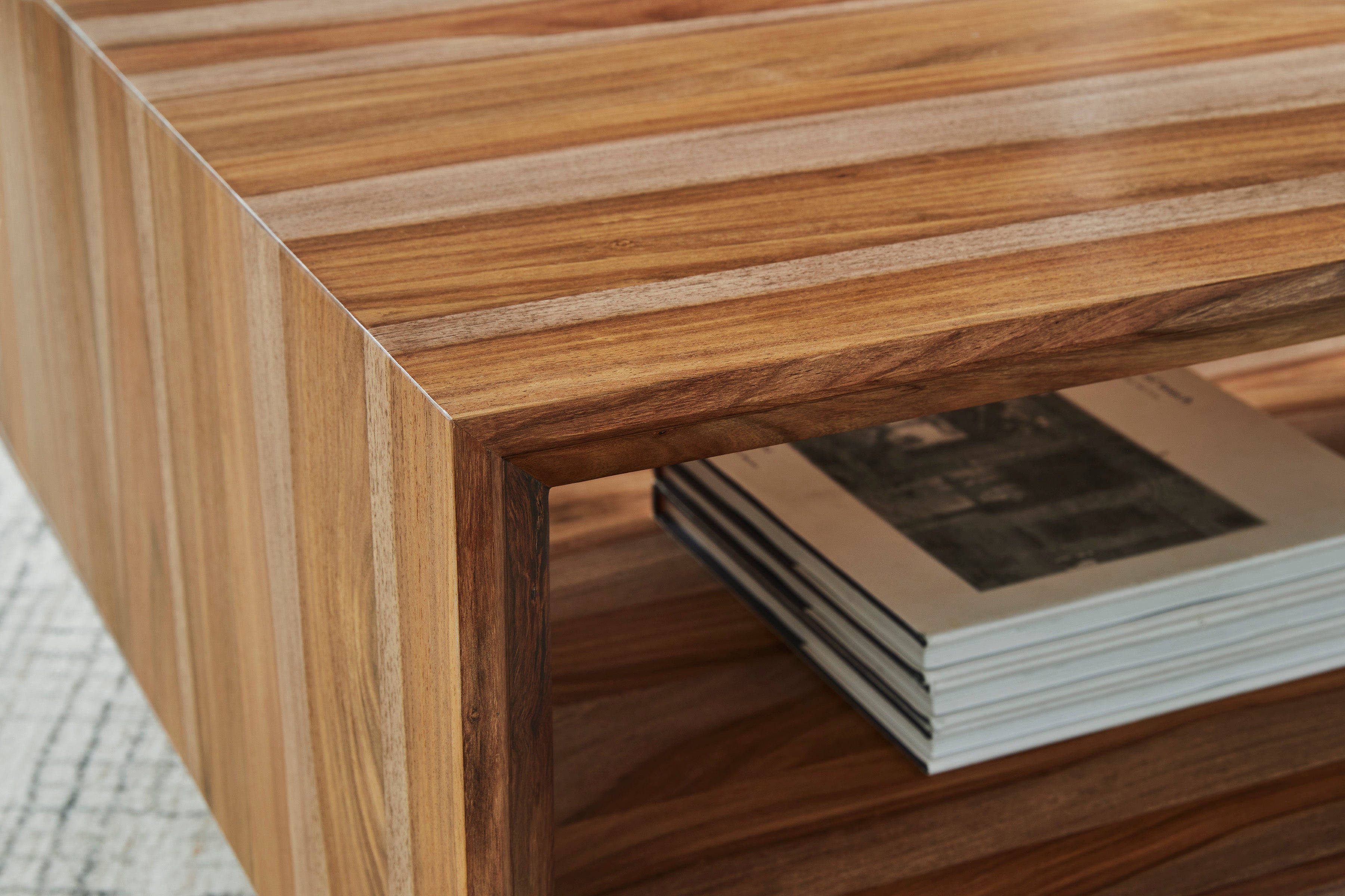 Modern Dahlia Rectangular Cocktail Table - Stylish Coffee Table for Living Room, Lounge & Office - Perfect for Entertaining Guests & Home Decor