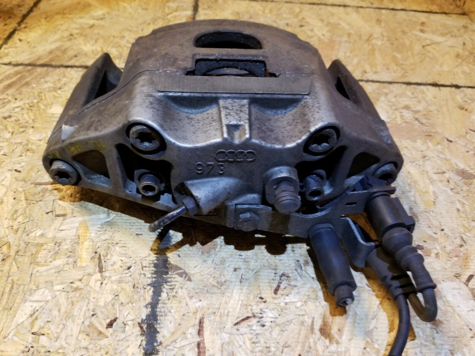 05-08 Audi A6 C6 Front Left Brake Caliper - Driver Side OEM Replacement Part - Perfect for Brake System Repair & Performance Upgrade