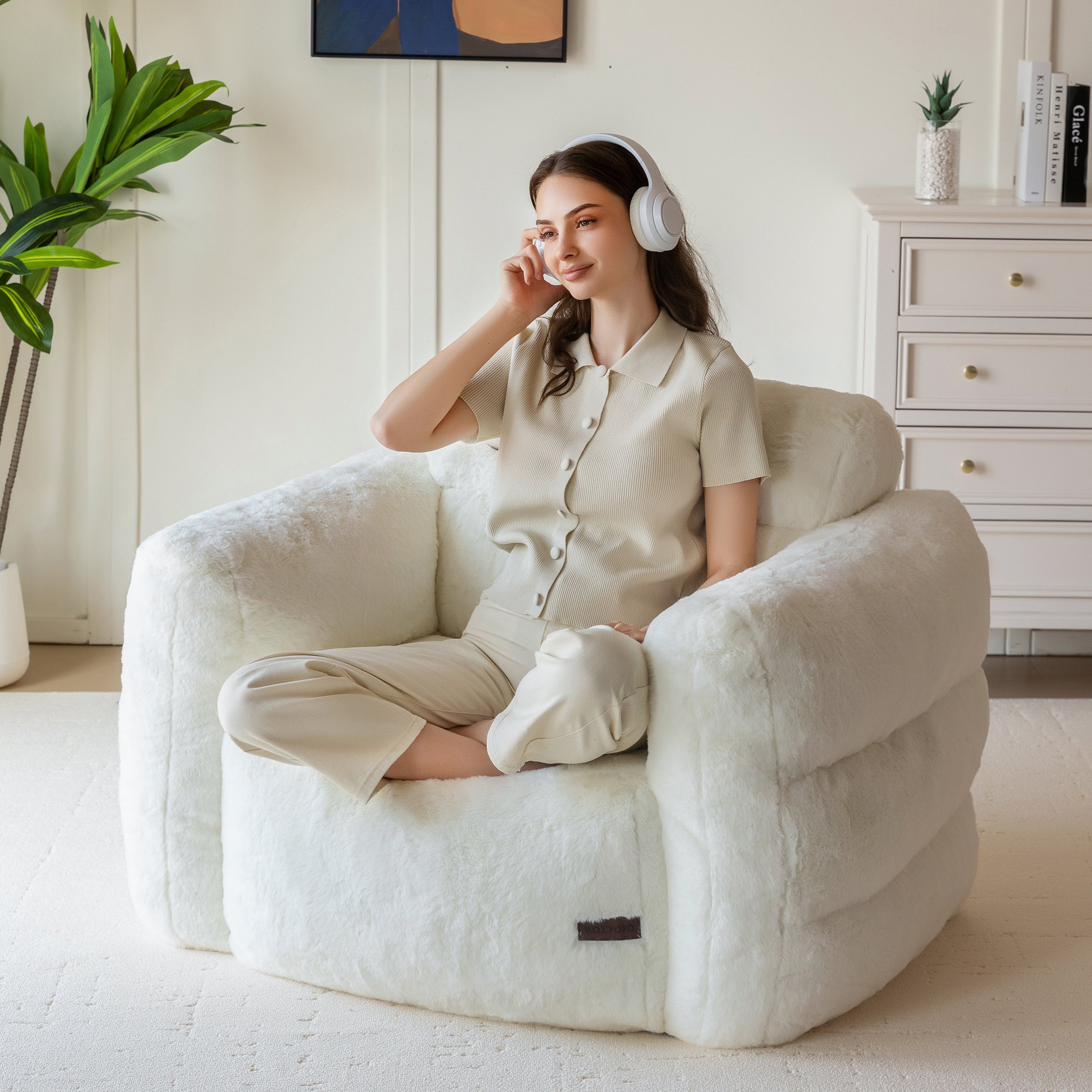 MAXYOYO Giant Bean Bag Chair for Adults - Ultra Soft Fluffy Oversized Floor Sofa | Cozy Reading Chair with Filler for Living Room & Bedroom (Beige) | Perfect for Relaxing, Gaming & Lounging