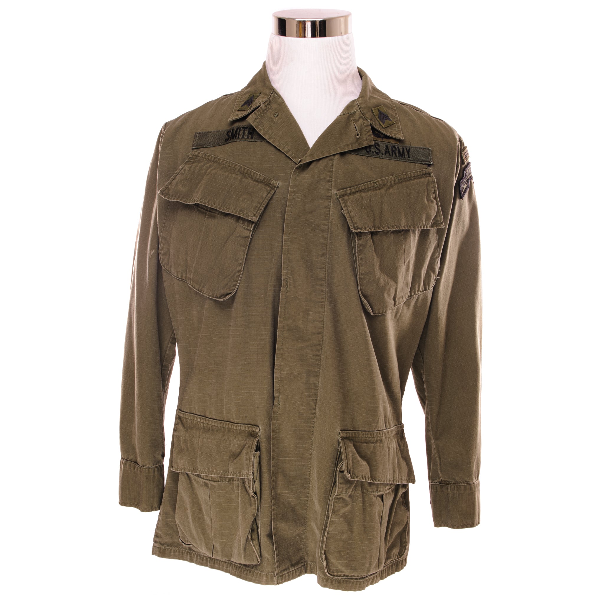 Vintage US Army Tropical Combat Jacket 5th Pattern 1970s Ripstop Vietnam War Military Jacket - Small Regular Size with Insignias - Perfect for Military Collectors, Reenactments & Outdoor Adventures