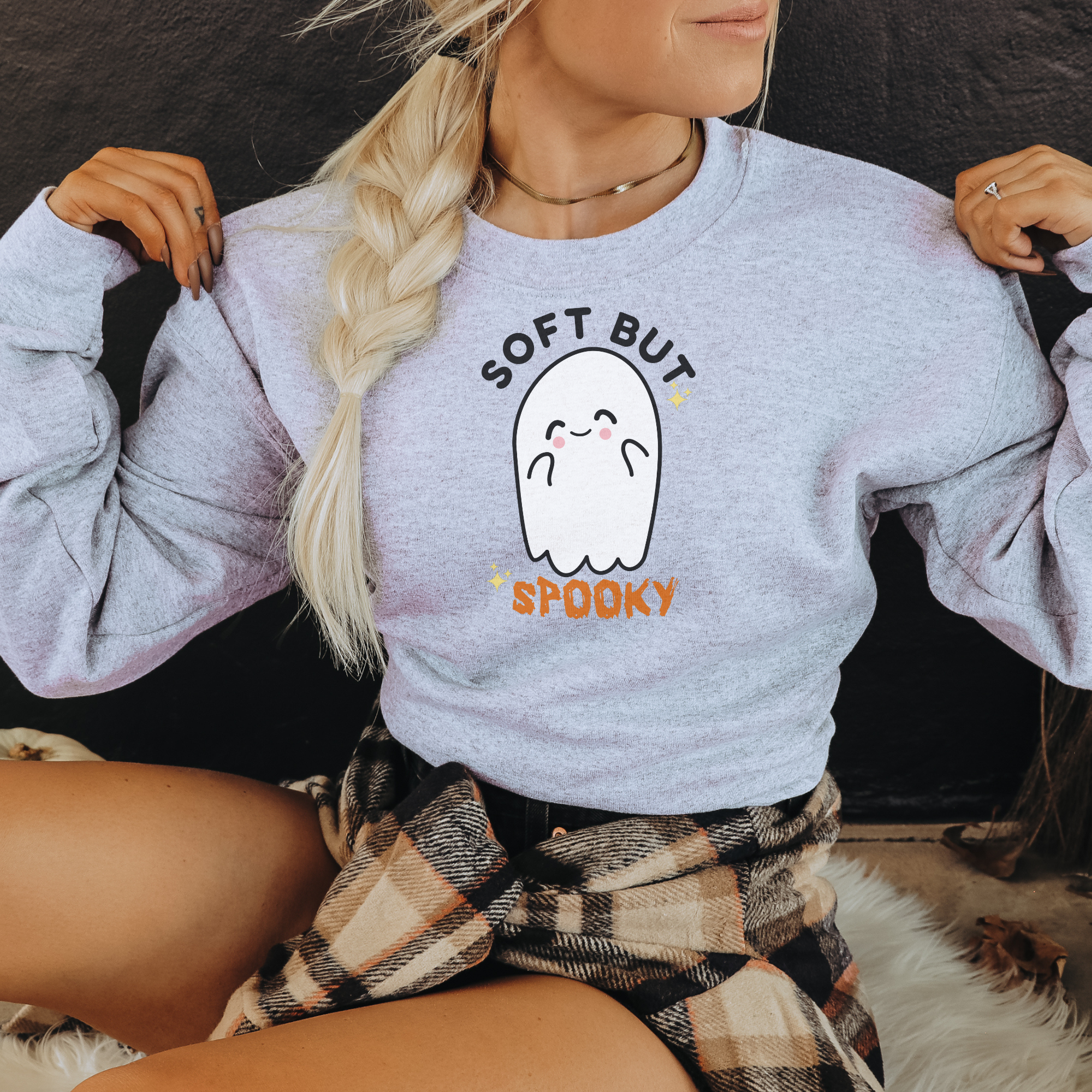 Soft & Spooky Halloween Crewneck Sweatshirt - Cozy & Comfortable Pullover for Fall & Winter Outfits
