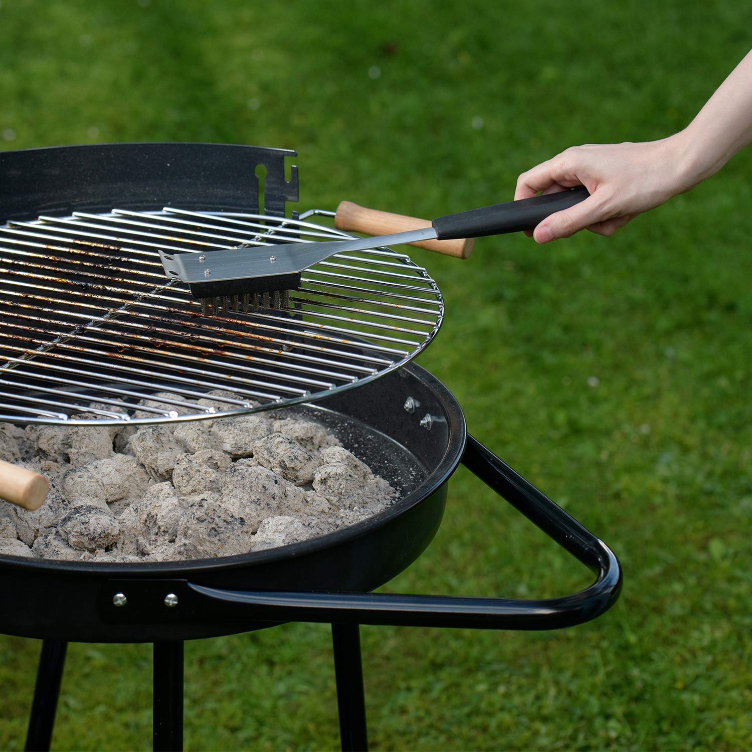 Westmark Stainless Steel BBQ Grill Brush – Heavy Duty 15.2 Inch Cleaning Tool for Charcoal & Gas Grills – Perfect for Backyard Cookouts, Camping & Outdoor Cooking