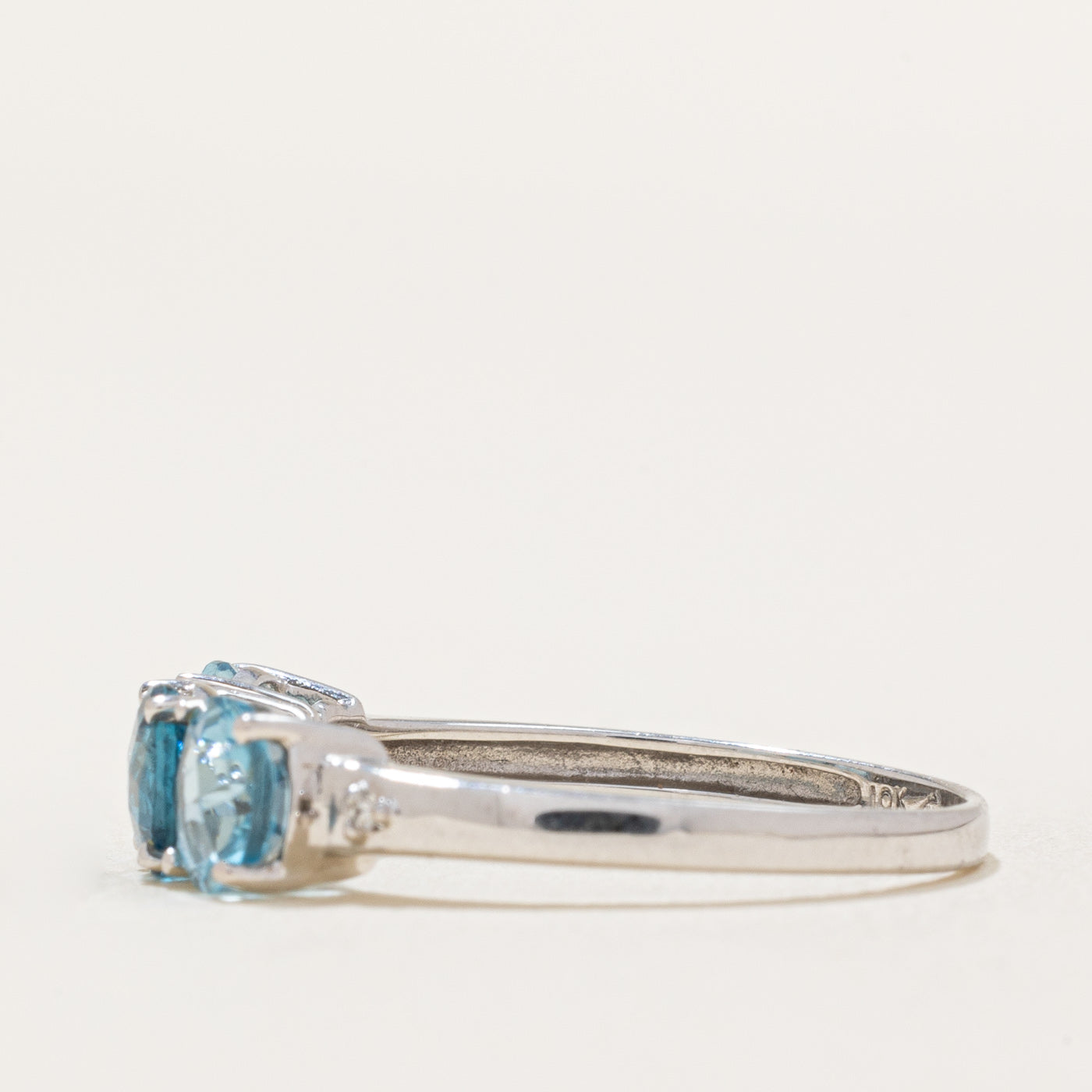 Three Stone Round Cut Topaz Ring - 1.65ctw Genuine Blue Topaz Jewelry - Size 7 - Perfect for Engagement, Anniversary & Valentine's Day Gifts