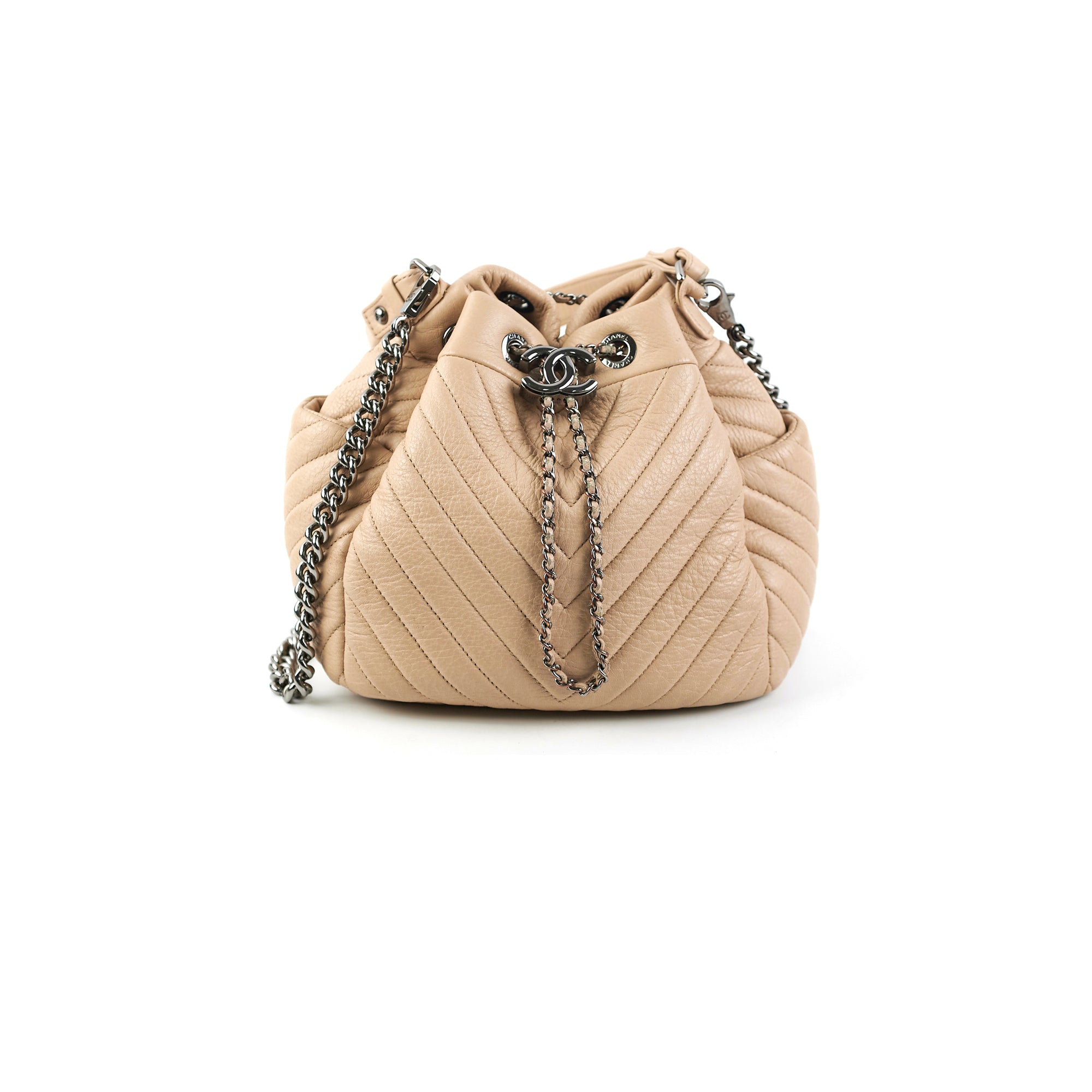 Chanel Chevron Beige Quilted Leather Bucket Bag - Luxury Designer Handbag for Women, Perfect for Everyday Use & Special Occasions