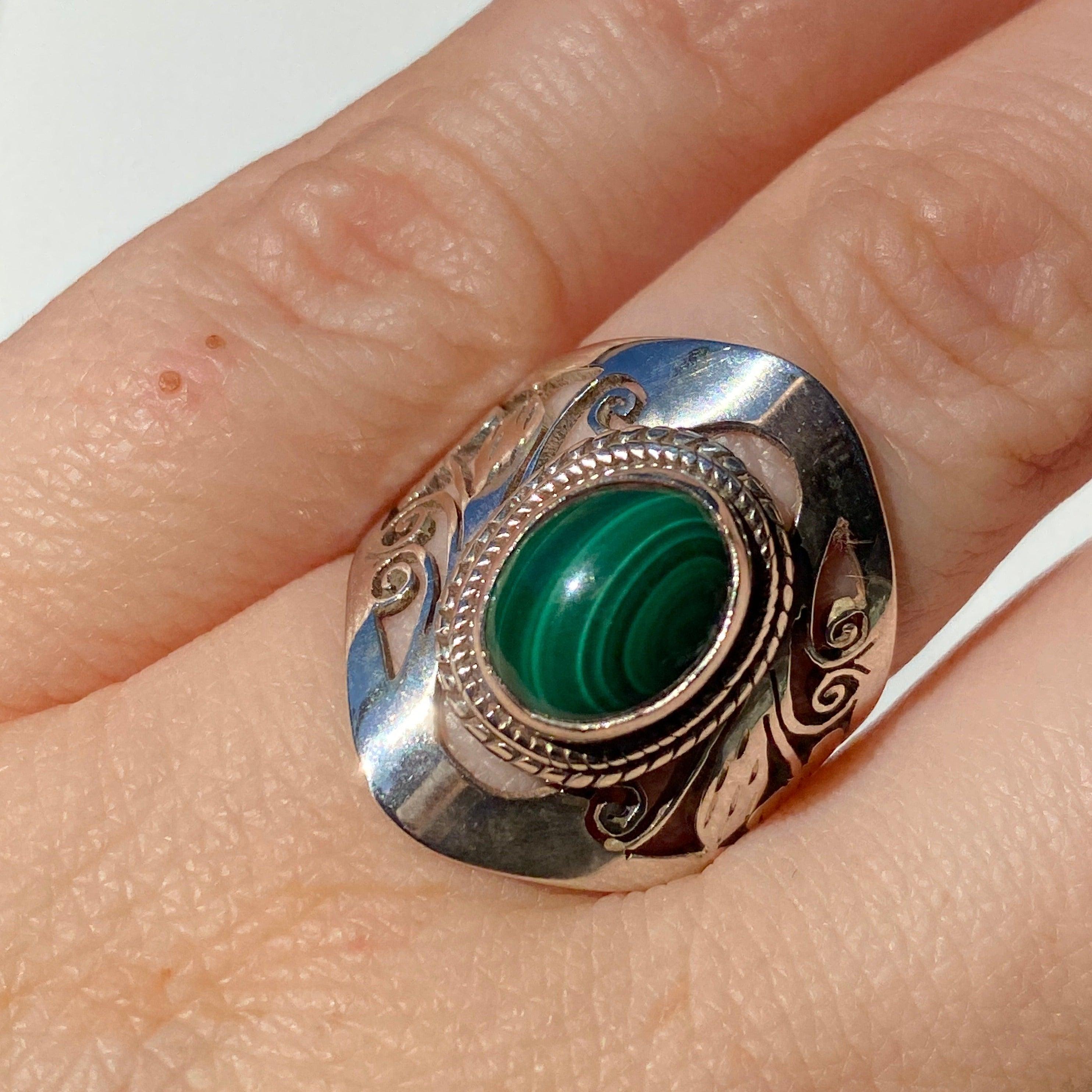 Natural Malachite Oval Cabochon Ring with Detailed Banding - Size 7.5 - KRGJ339 - Perfect for Boho Jewelry & Nature-Inspired Fashion