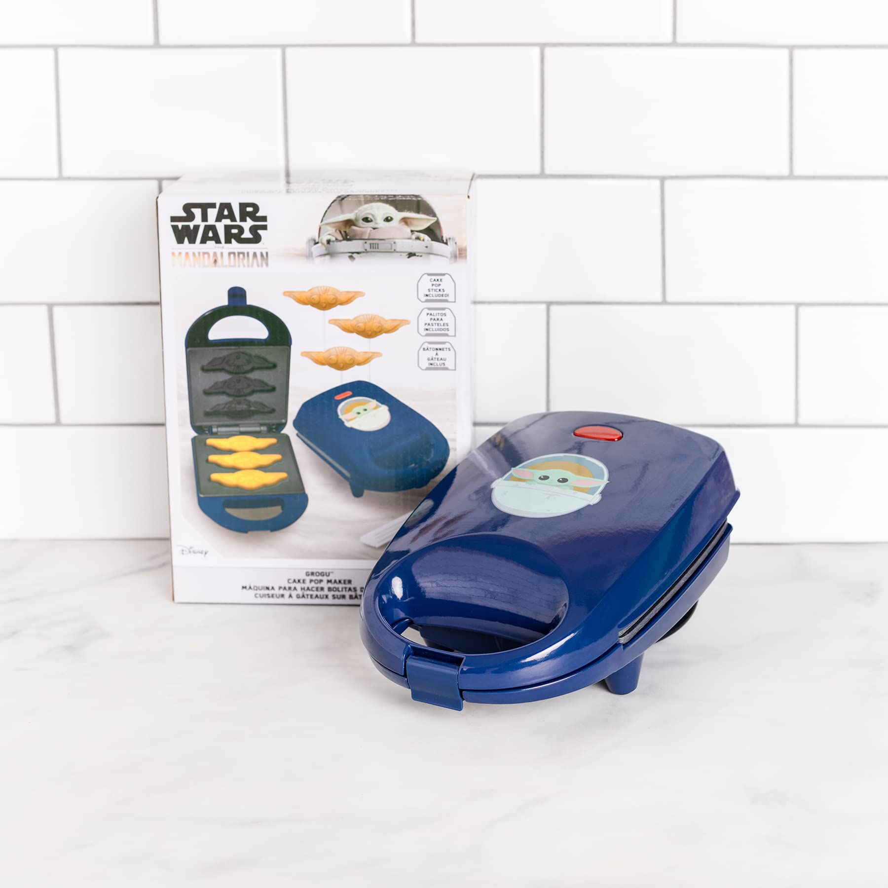 Star Wars The Mandalorian Grogu Cake Pop Maker - Baby Yoda Treat Maker - 3 Cake Pops at Once - Perfect for Birthday Parties & Star Wars Themed Events