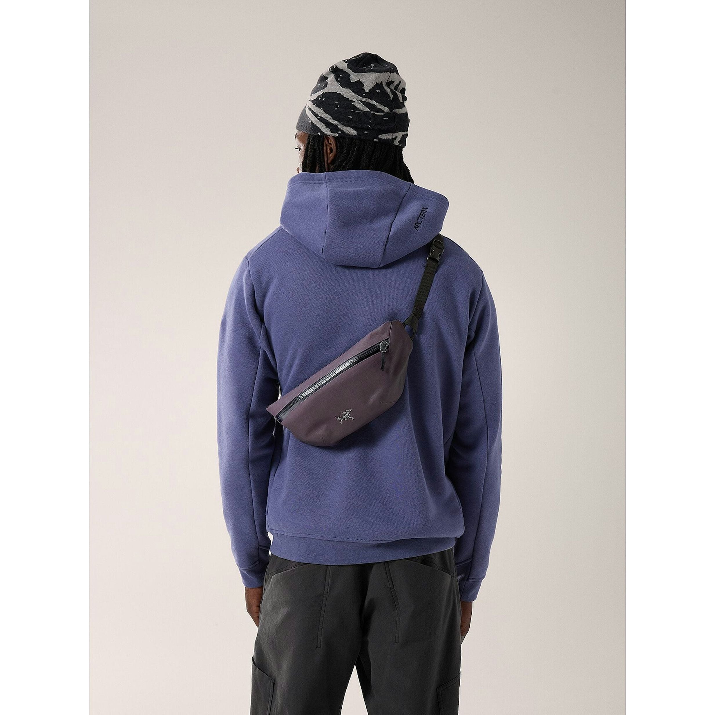 Arc'teryx Granville Crossbody Bag - Lightweight & Durable Travel Bag for Men & Women - Perfect for Hiking, Commuting & Everyday Use
