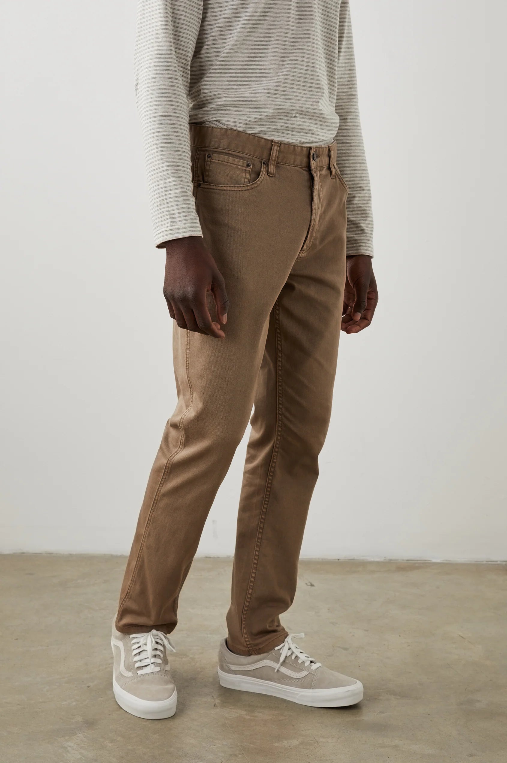 Carver Pant - Comfortable & Stylish Men's Casual Pants for Everyday Wear - Perfect for Work, Travel & Outdoor Activities