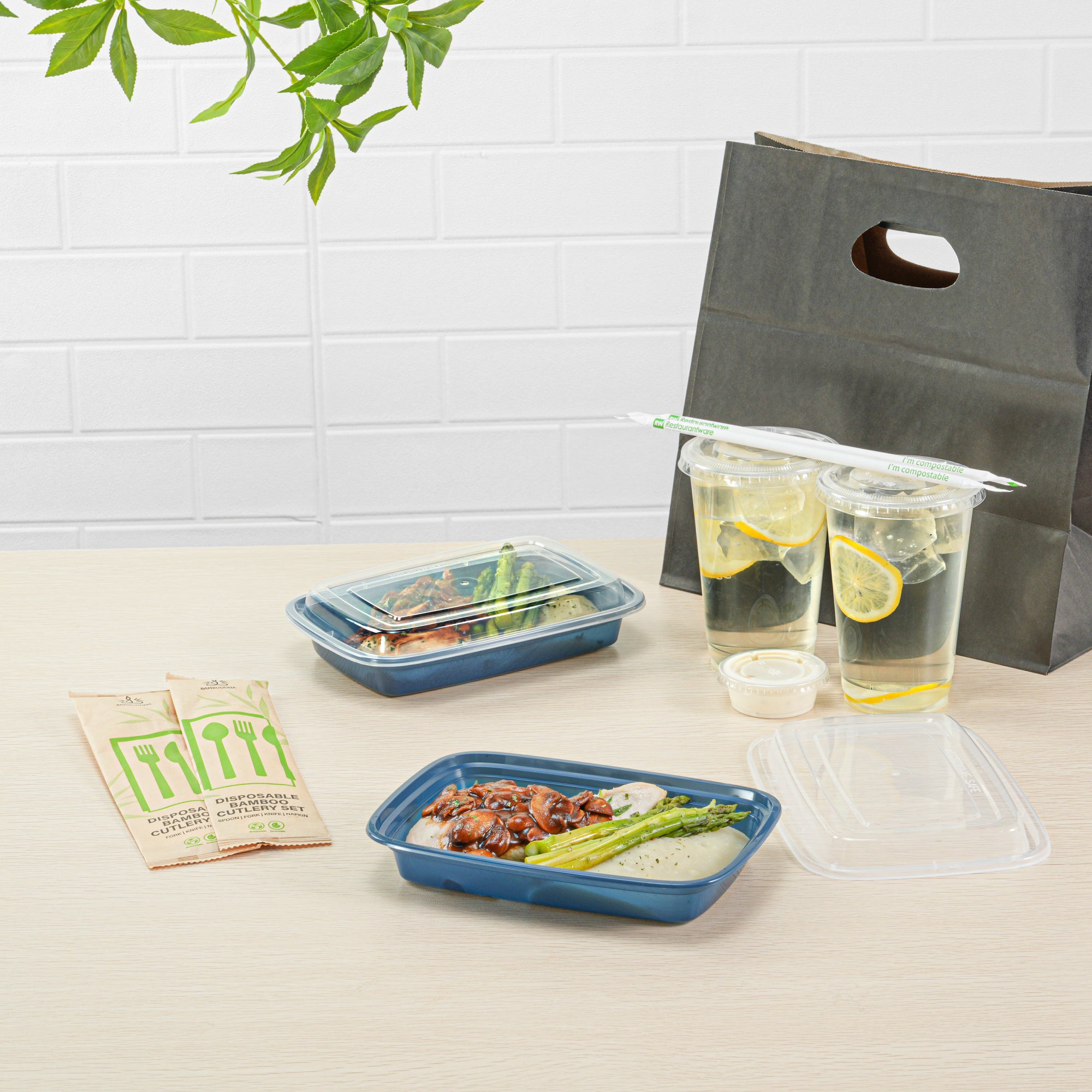 16 oz Rectangle Midnight Blue Plastic To Go Containers with Clear Lids - 100 Pack (7.75